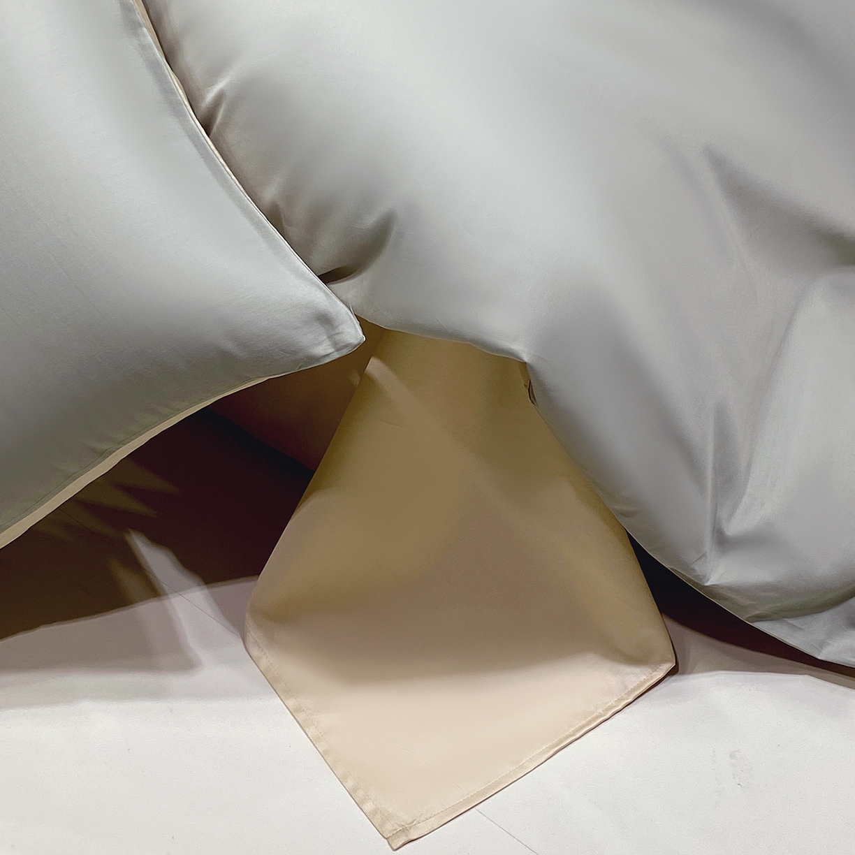 91家纺网 家纺一手货源 找家纺 拼社家纺 2026新款A类全棉50s双股100Pro贡缎长绒棉四件套全棉四件套简约纯色纯棉床上用品 兰灰+香槟金