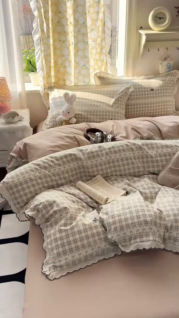 91家纺网 家纺一手货源 找家纺 梦纤绒 2026新款A类仿棉古法水洗棉法式全棉花边四件套梦幻格趣