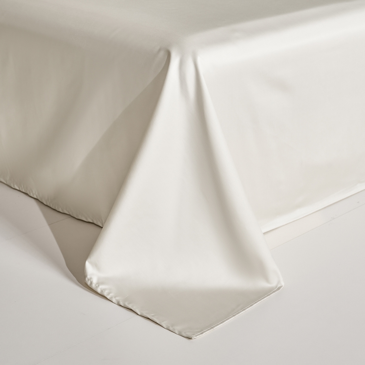 91家纺网 家纺一手货源 找家纺 拼社家纺 2026新款A类全棉50s双股100Pro贡缎长绒棉四件套全棉四件套简约纯色纯棉床上用品 琉璃紫+浅莲灰