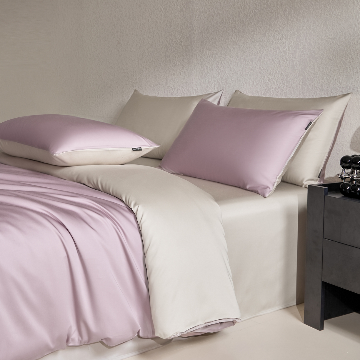 91家纺网 家纺一手货源 找家纺 拼社家纺 2026新款A类全棉50s双股100Pro贡缎长绒棉四件套全棉四件套简约纯色纯棉床上用品 琉璃紫+浅莲灰