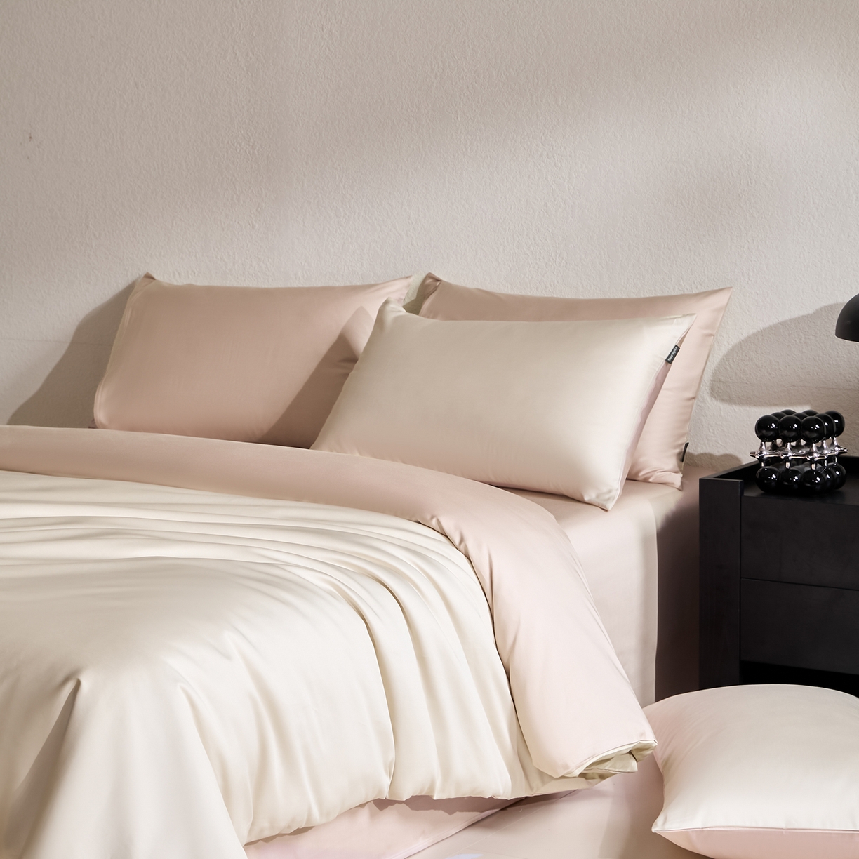 91家纺网 家纺一手货源 找家纺 拼社家纺 2026新款A类全棉50s双股100Pro贡缎长绒棉四件套全棉四件套简约纯色纯棉床上用品 舒肤蕾+香槟色