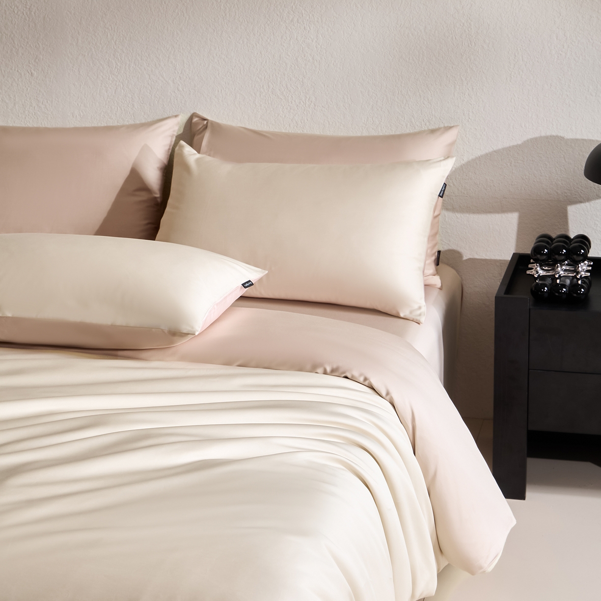91家纺网 家纺一手货源 找家纺 拼社家纺 2026新款A类全棉50s双股100Pro贡缎长绒棉四件套全棉四件套简约纯色纯棉床上用品 舒肤蕾+香槟色