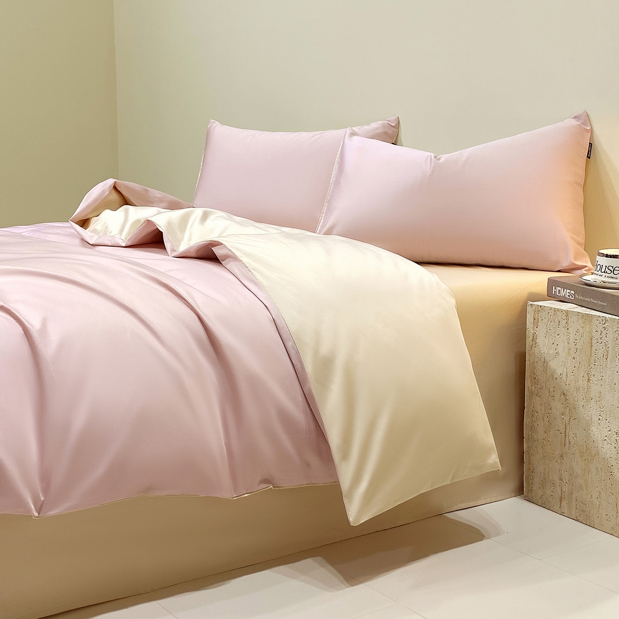 91家纺网 家纺一手货源 找家纺 拼社家纺 2026新款A类全棉50s双股100Pro贡缎长绒棉四件套全棉四件套简约纯色纯棉床上用品 天竺粉+香槟金