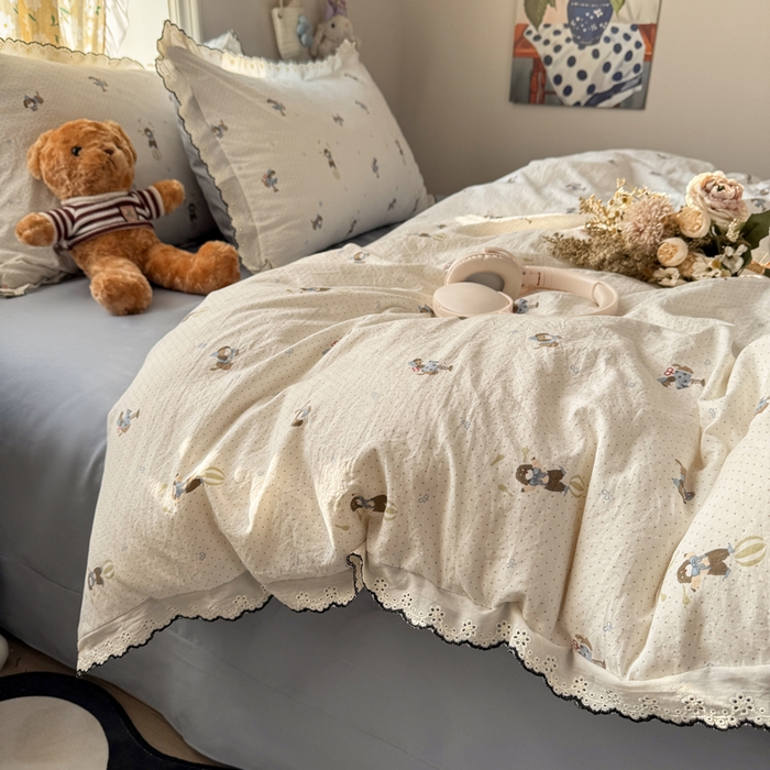 91家纺网 家纺一手货源 找家纺 梦纤绒 2026新款A类仿棉古法水洗棉法式全棉花边四件套俏皮狗