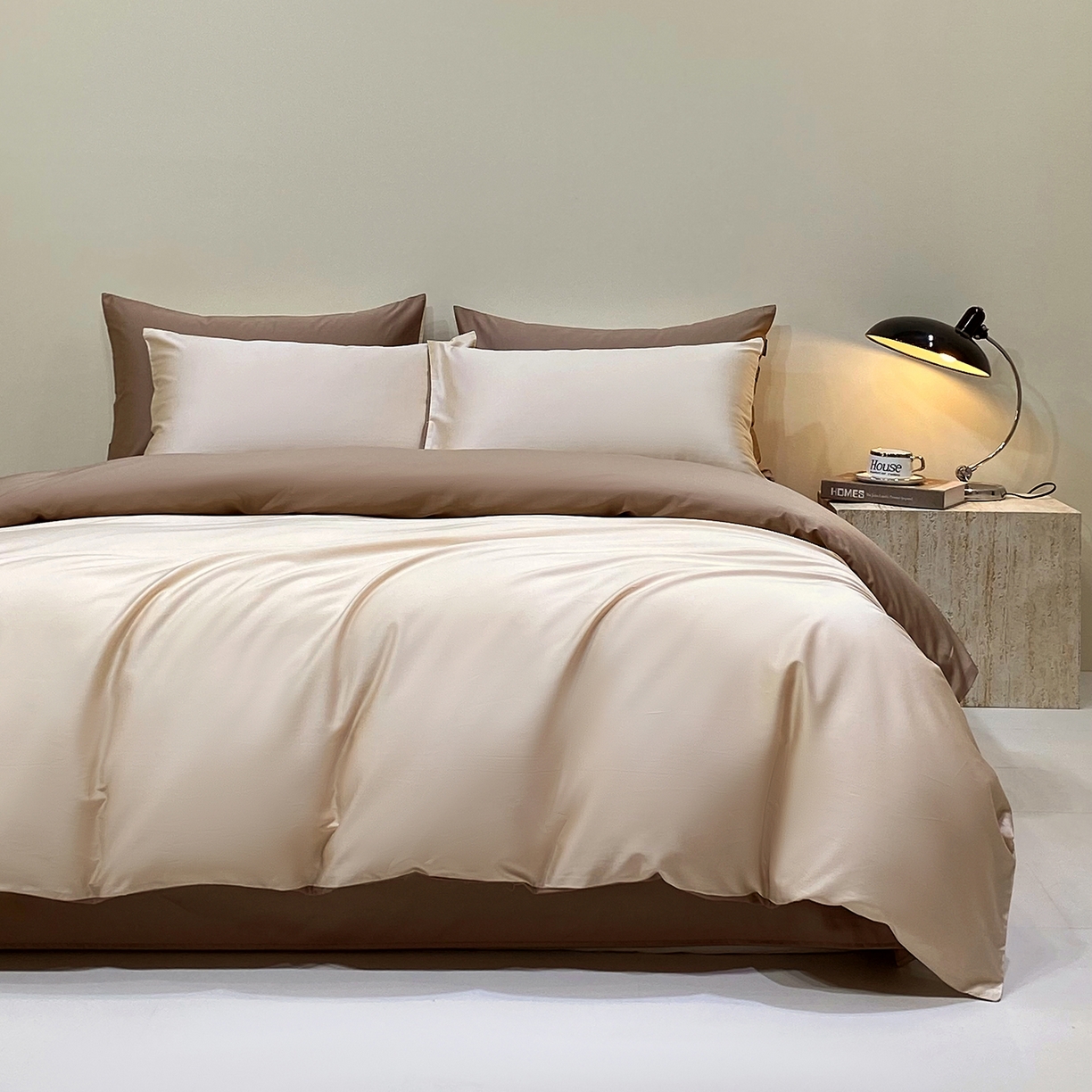 91家纺网 家纺一手货源 找家纺 拼社家纺 2026新款A类全棉50s双股100Pro贡缎长绒棉四件套全棉四件套简约纯色纯棉床上用品 香槟金+雾棕咖