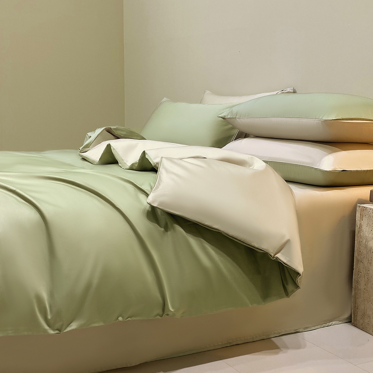 91家纺网 家纺一手货源 找家纺 拼社家纺 2026新款A类全棉50s双股100Pro贡缎长绒棉四件套全棉四件套简约纯色纯棉床上用品 莺茶绿+浅莲灰