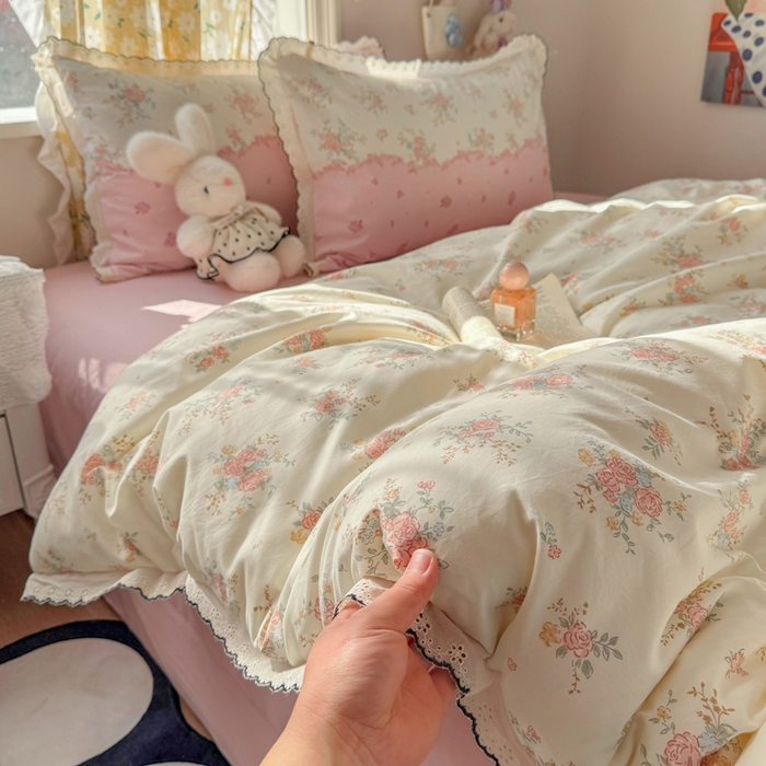 91家纺网 家纺一手货源 找家纺 梦纤绒 2026新款A类仿棉古法水洗棉法式全棉花边四件套甜粉小窝