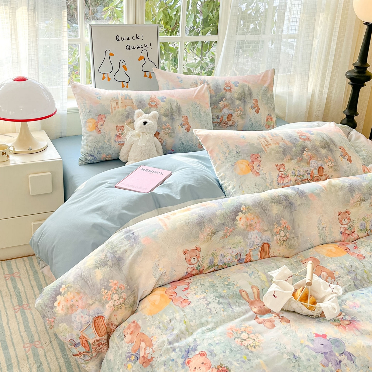 91家纺网 家纺一手货源 找家纺 睡美美家纺 2026新款13070数码印花全棉纯棉动物卡通三件套四件套 花车小熊-蓝