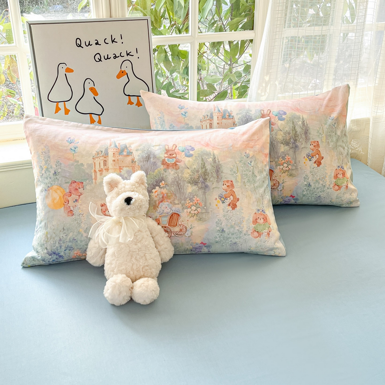 91家纺网 家纺一手货源 找家纺 睡美美家纺 2026新款13070数码印花全棉纯棉动物卡通三件套四件套 花车小熊-蓝