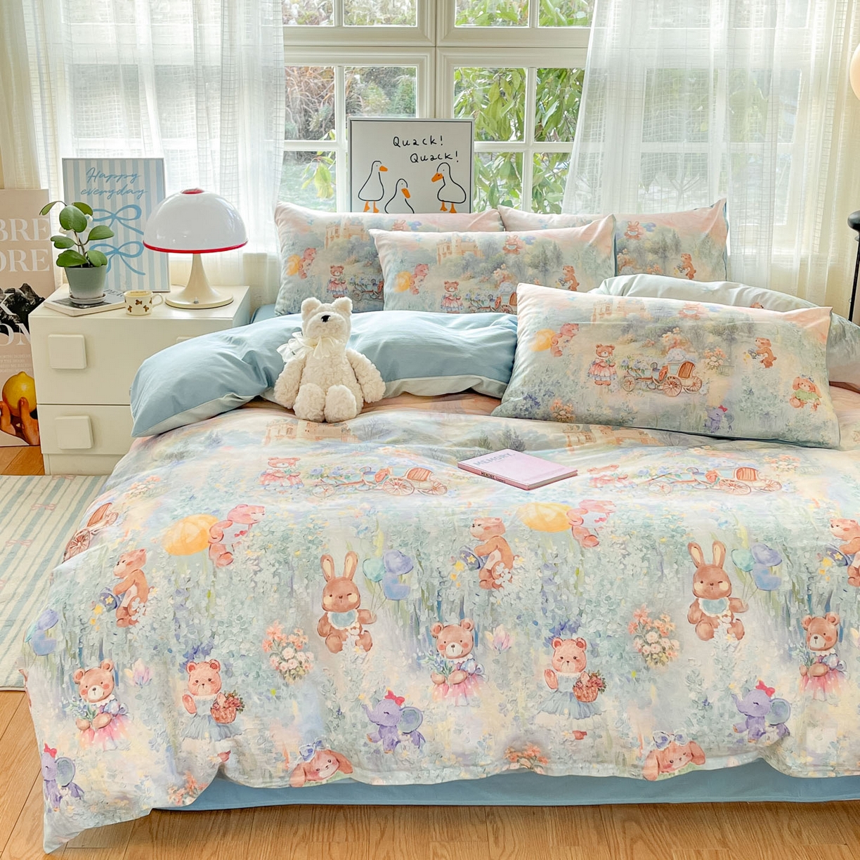 91家纺网 家纺一手货源 找家纺 睡美美家纺 2026新款13070数码印花全棉纯棉动物卡通三件套四件套 花车小熊-蓝