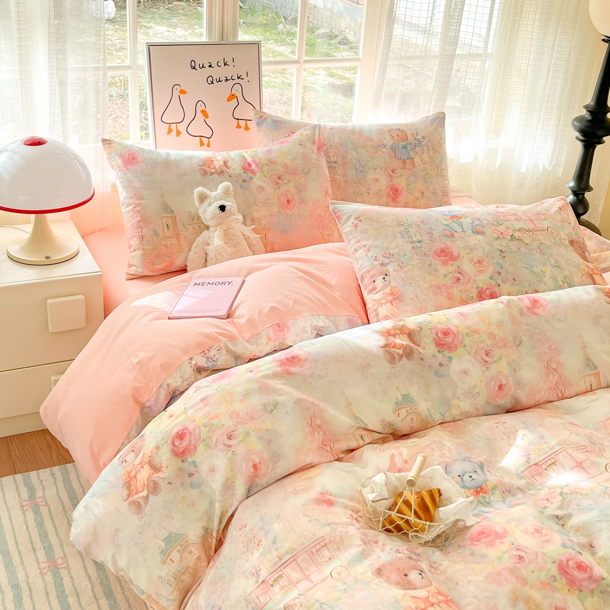 91家纺网 家纺一手货源 找家纺 睡美美家纺 2026新款13070数码印花全棉纯棉动物卡通三件套四件套 熊仔的玫瑰园