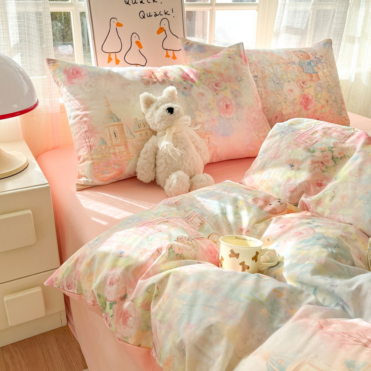 91家纺网 家纺一手货源 找家纺 睡美美家纺 2026新款13070数码印花全棉纯棉动物卡通三件套四件套 熊仔的玫瑰园