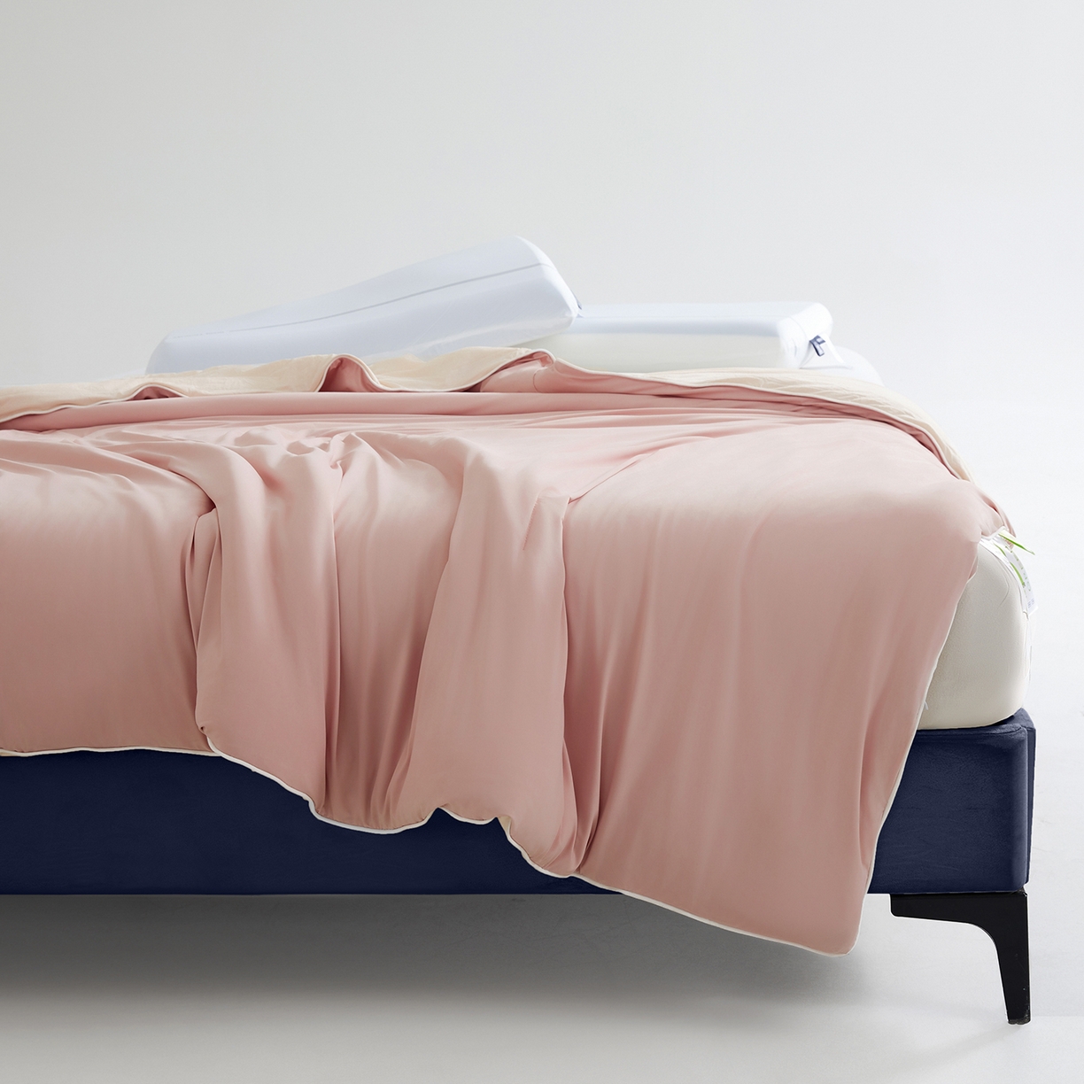 91家纺网 家纺一手货源 找家纺 熙宴家纺 2026新款锦氨凉感MAX脱脂棉花夏被 被子被芯 冰玉+柔粉