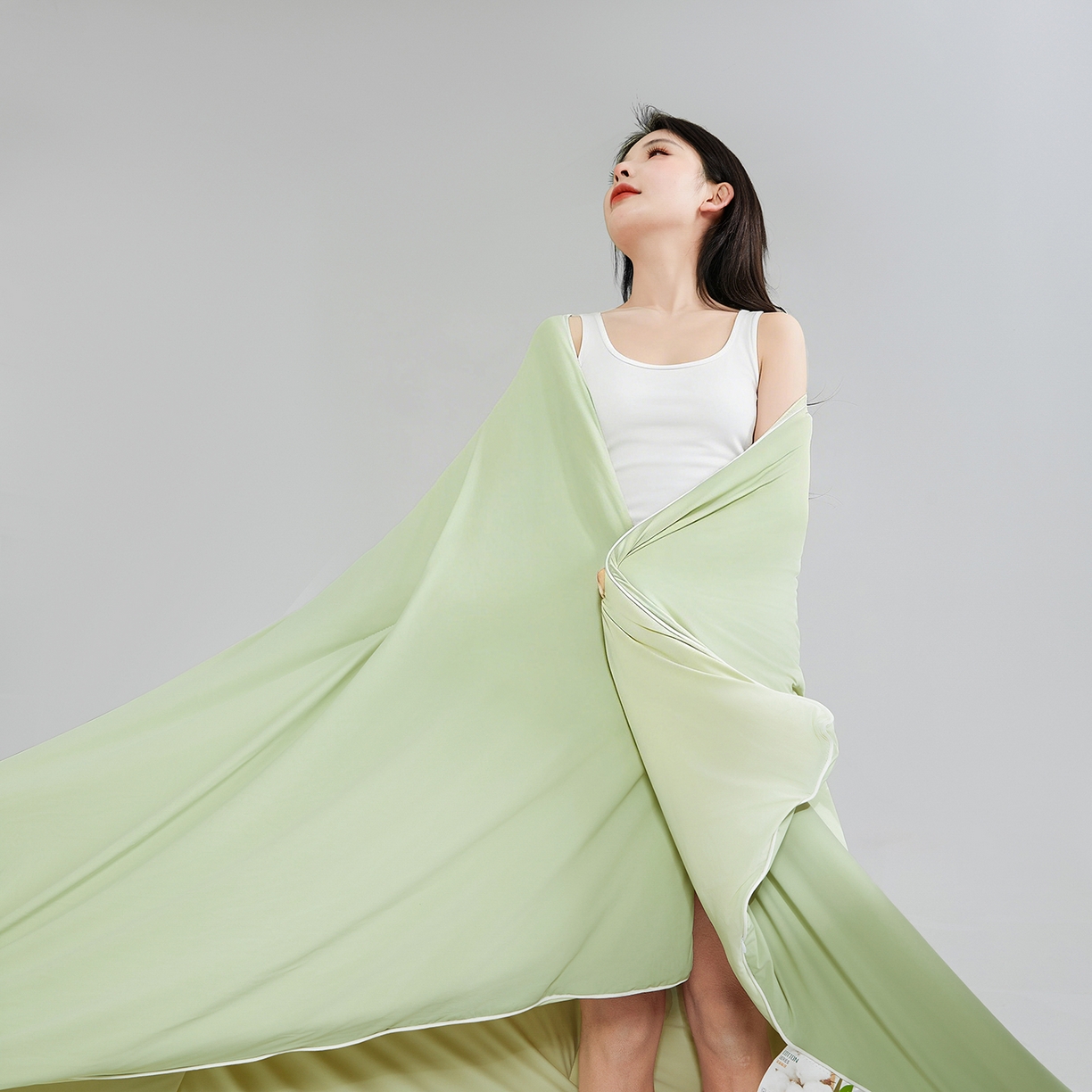 91家纺网 家纺一手货源 找家纺 熙宴家纺 2026新款锦氨凉感MAX脱脂棉花夏被 被子被芯 果绿+青绿