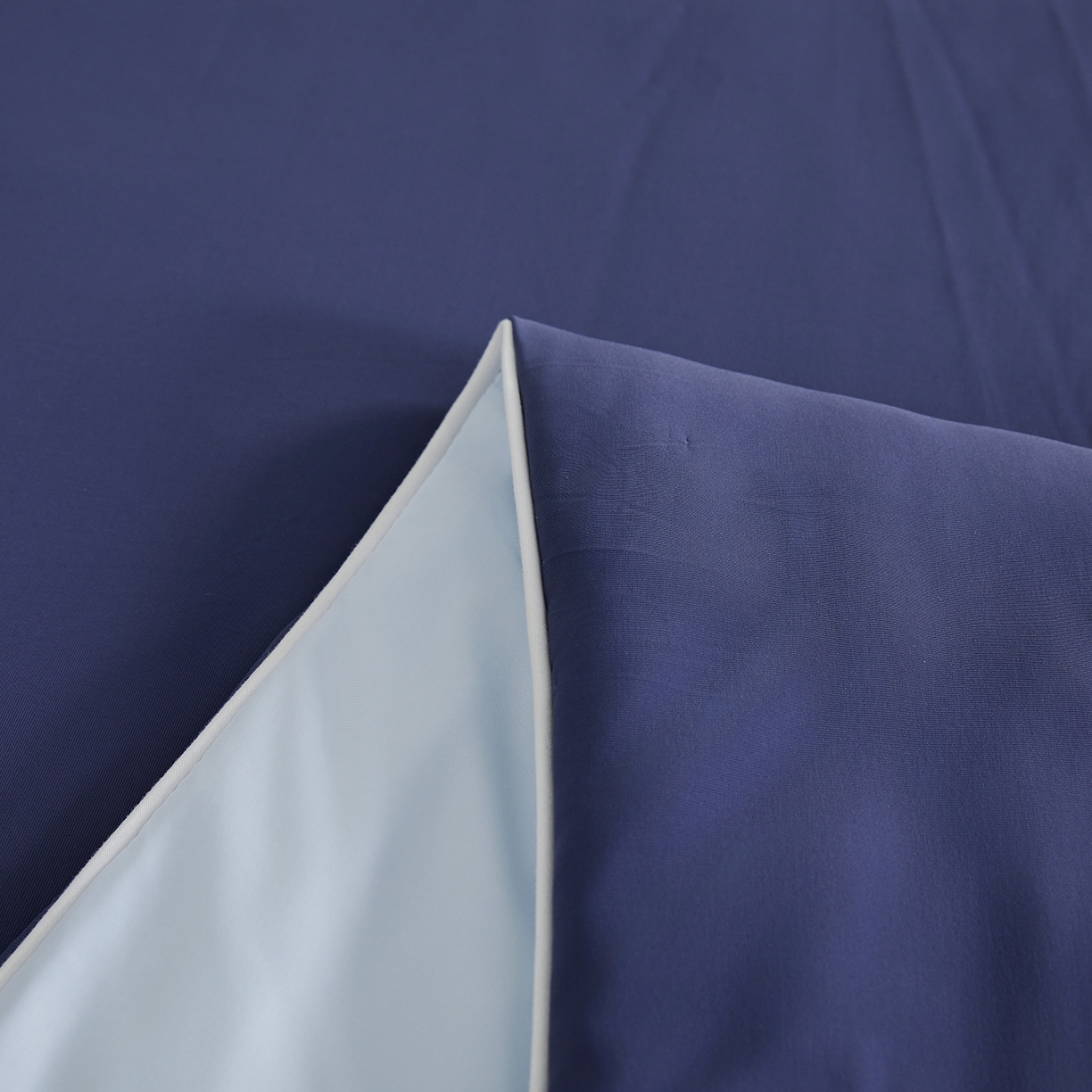 91家纺网 家纺一手货源 找家纺 熙宴家纺 2026新款锦氨凉感MAX脱脂棉花夏被 被子被芯 深蓝+浅蓝