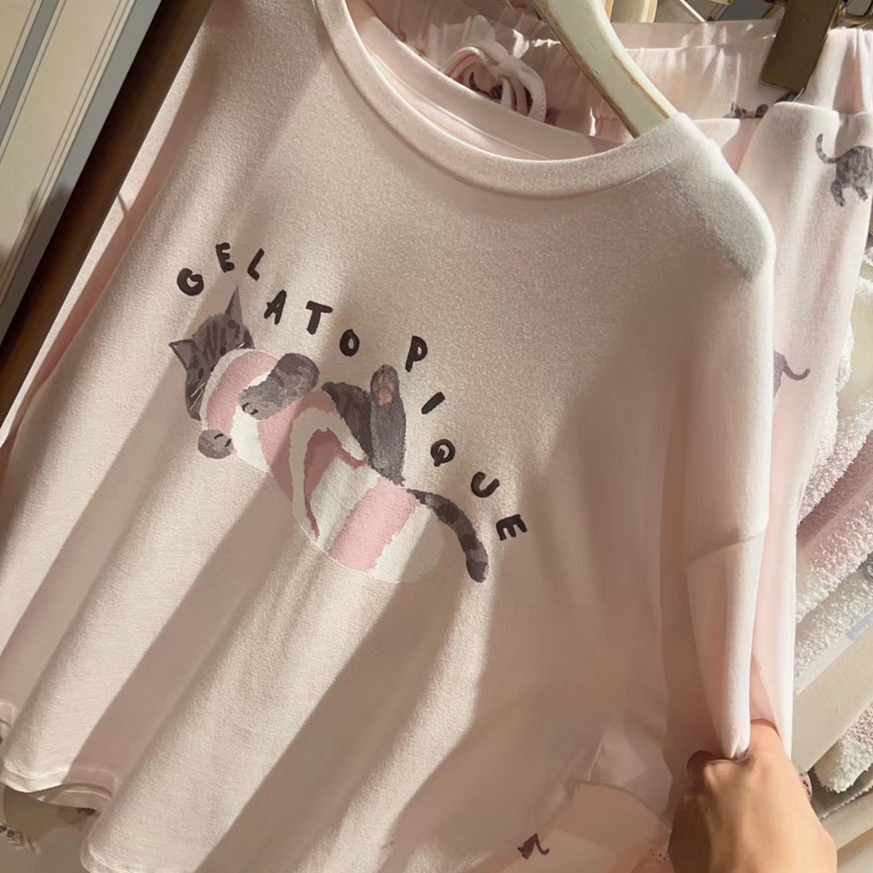 91家纺网 家纺一手货源 找家纺 （总）妍景家居生活馆 2026新款猫咪拖鞋套装