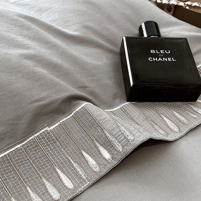 91家纺网 家纺一手货源 找家纺 拼社家纺 2026新款A类色织全棉水洗棉四件套纯棉四件套刺绣床上用品-黛妮卡系列 黛妮卡-浅银灰