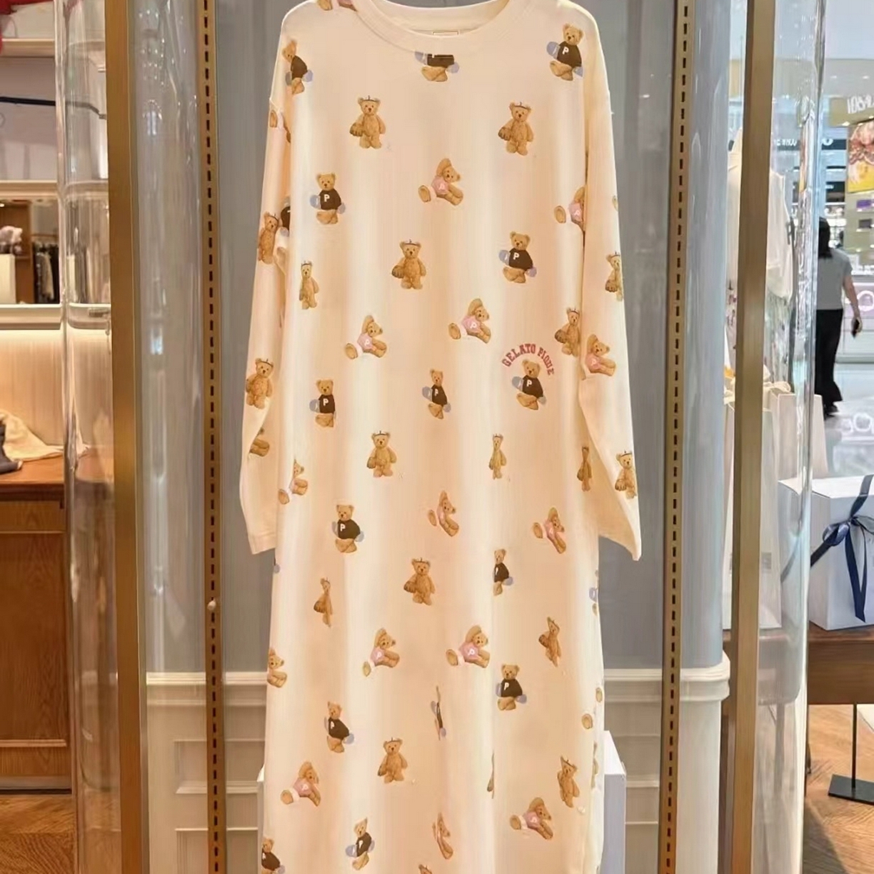 91家纺网 家纺一手货源 找家纺 （总）妍景家居生活馆 2026新款满印运动小熊睡裙