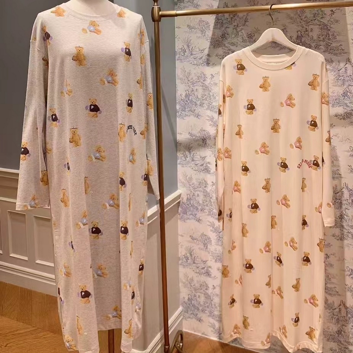 91家纺网 家纺一手货源 找家纺 妍景家居生活馆 2026新款满印运动小熊睡裙 白色