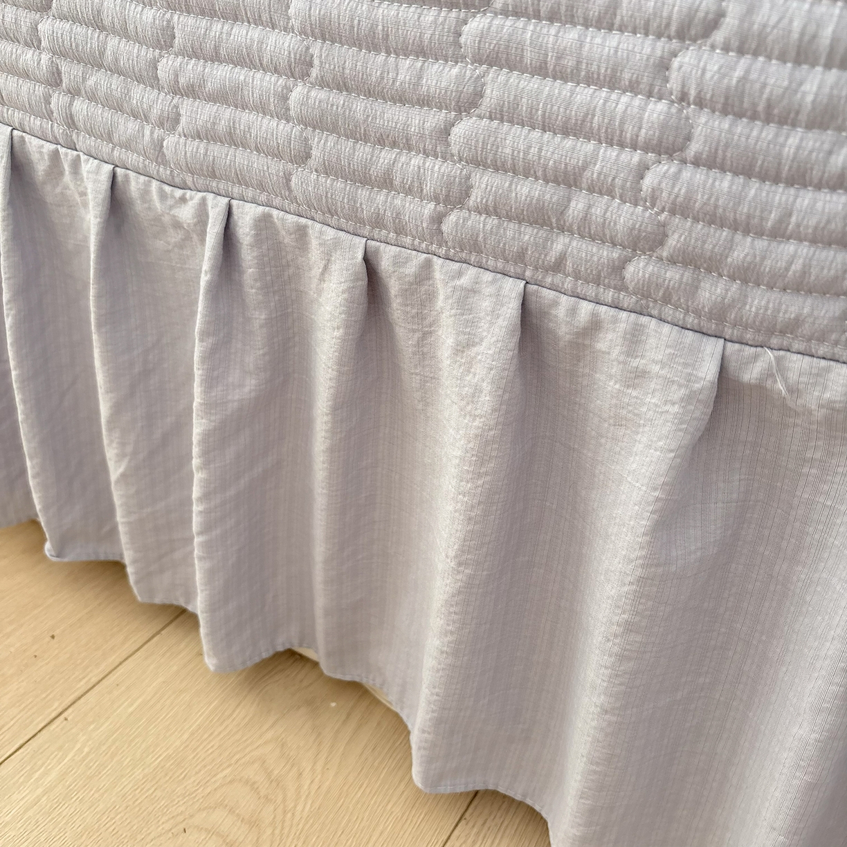 91家纺网 家纺一手货源 找家纺 民新家纺 2026新款泡芙双层纱床盖款四件套 蝴蝶飞舞