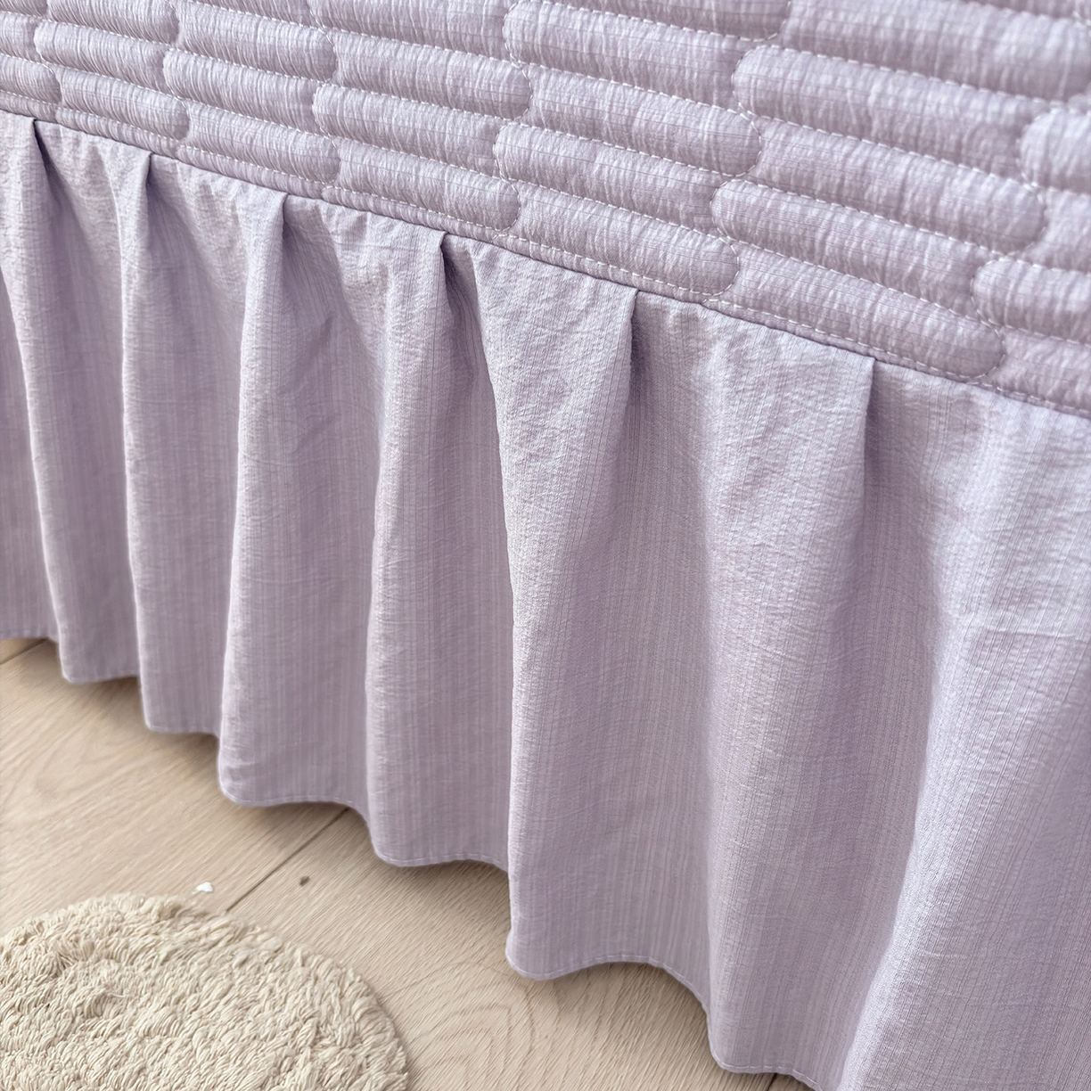 91家纺网 家纺一手货源 找家纺 民新家纺 2026新款泡芙双层纱床盖款四件套 紫梦花语