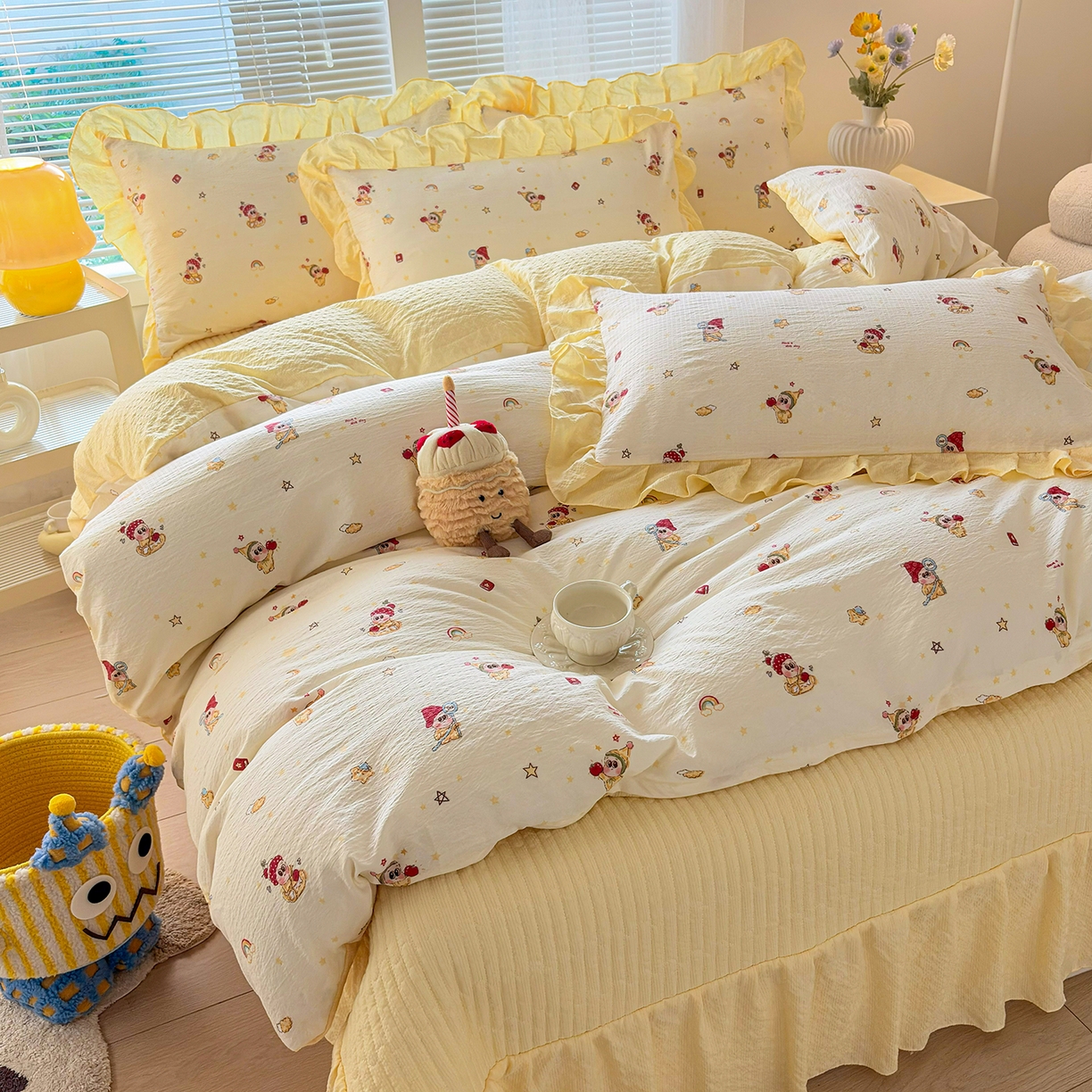 91家纺网 家纺一手货源 找家纺 民新家纺 2026新款泡芙双层纱床盖款四件套 星星人