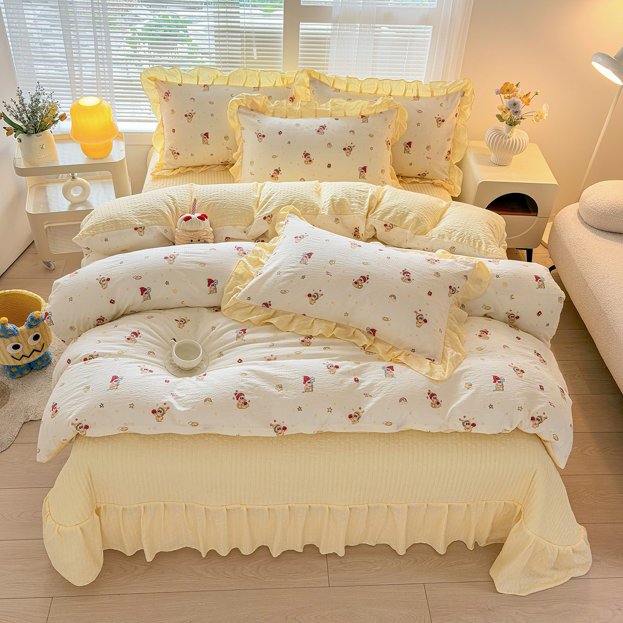 91家纺网 家纺一手货源 找家纺 民新家纺 2026新款泡芙双层纱床盖款四件套 星星人