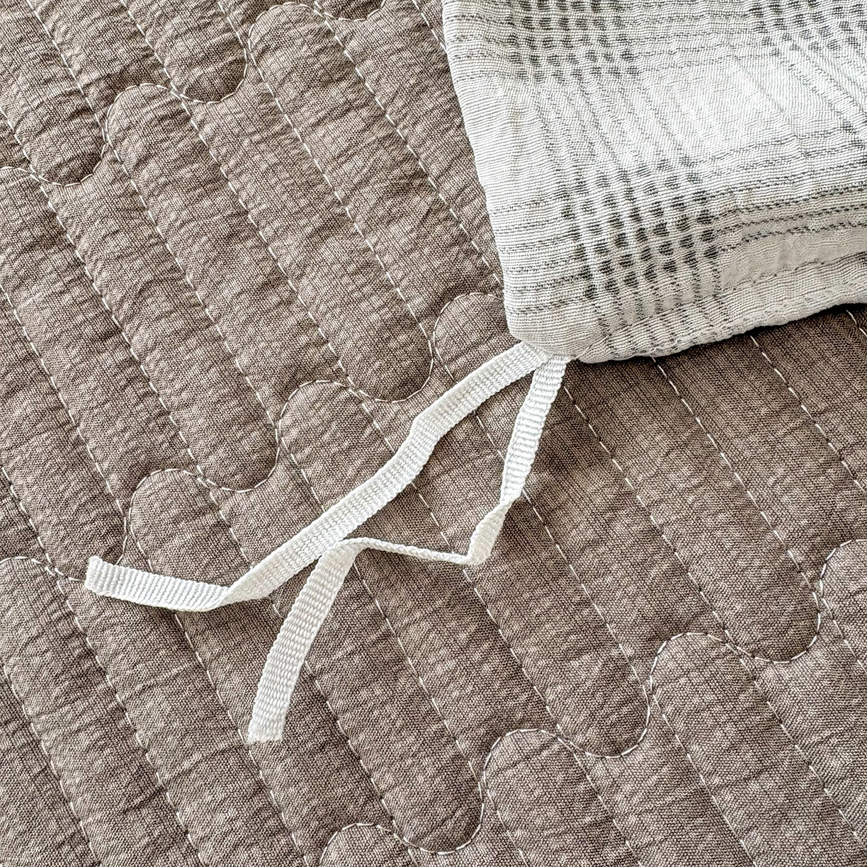 91家纺网 家纺一手货源 找家纺 民新家纺 2026新款泡芙双层纱床盖款四件套 蝴蝶结-灰