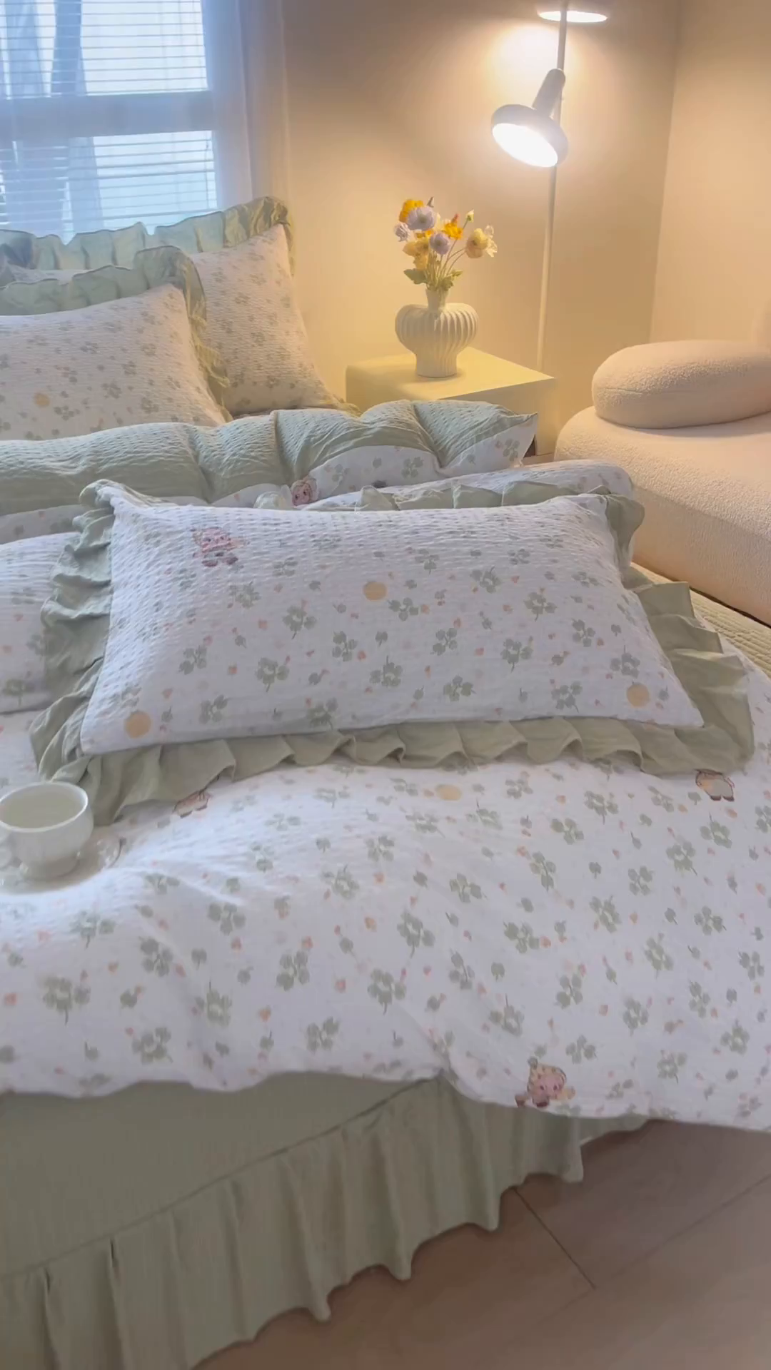 91家纺网 家纺一手货源 找家纺 民新家纺 2026新款泡芙双层纱床盖款四件套 幸运星