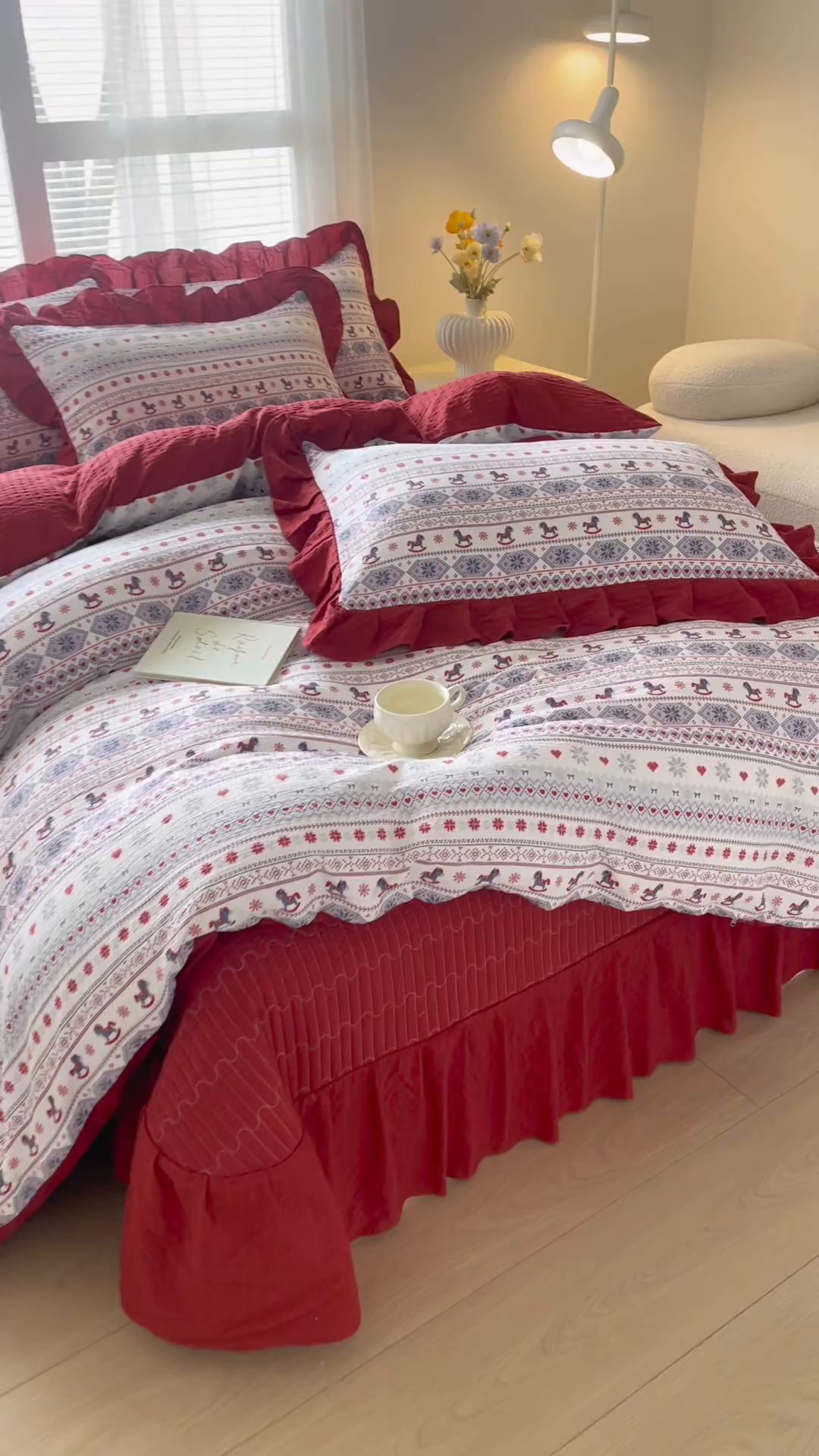 91家纺网 家纺一手货源 找家纺 民新家纺 2026新款泡芙双层纱床盖款四件套 爱心小马