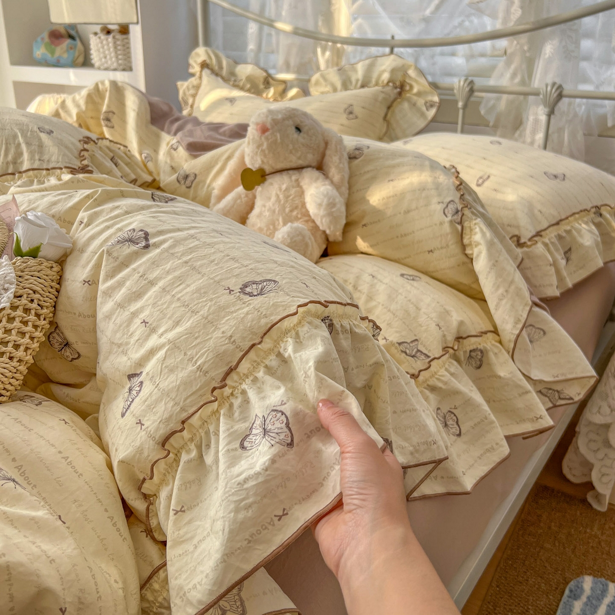 91家纺网 家纺一手货源 找家纺 睡美美家纺 2026新款水洗云朵棉亲肤花边款四件套 蝴蝶