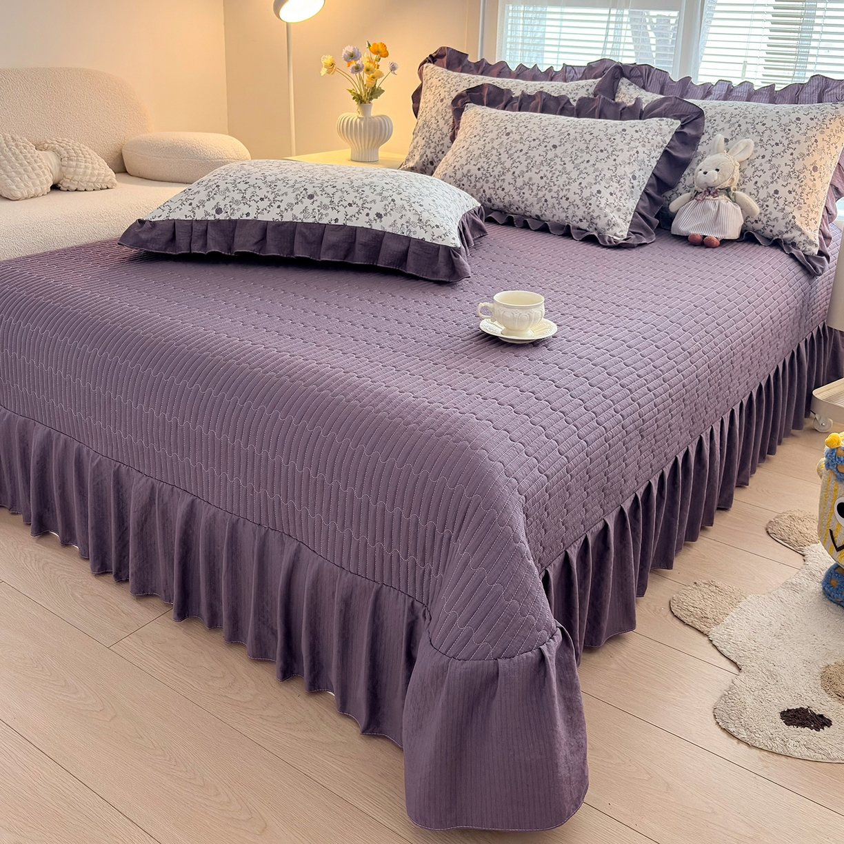 91家纺网 家纺一手货源 找家纺 民新家纺 2026新款泡芙双层纱床盖款四件套 晨雾花园