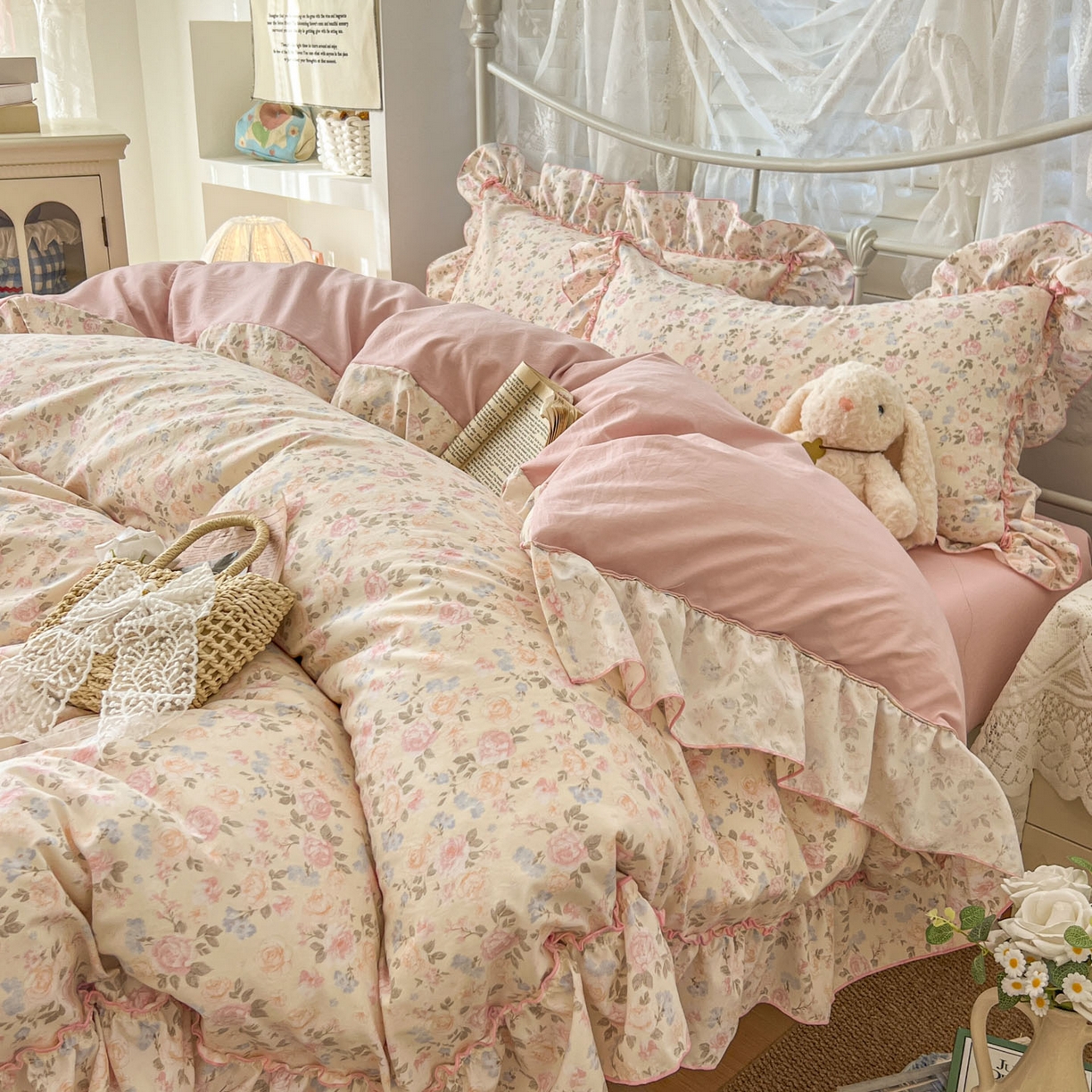 91家纺网 家纺一手货源 找家纺 睡美美家纺 2026新款水洗云朵棉亲肤花边款四件套 桃枝