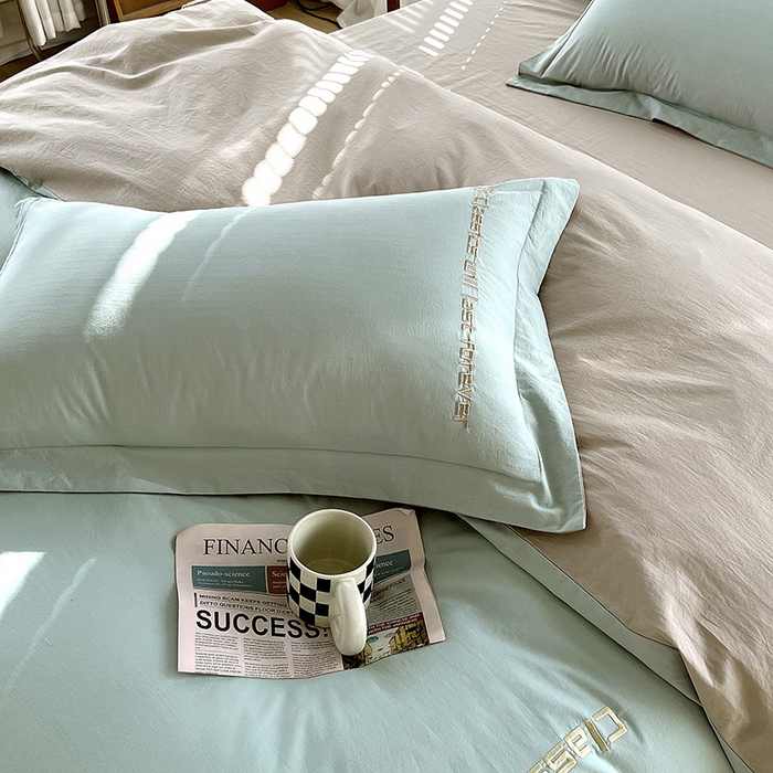 91家纺网 家纺一手货源 找家纺 拼社家纺 2026新款A类色织全棉水洗棉四件套纯棉四件套刺绣床上用品-漫系列 艾玛绿+卡其