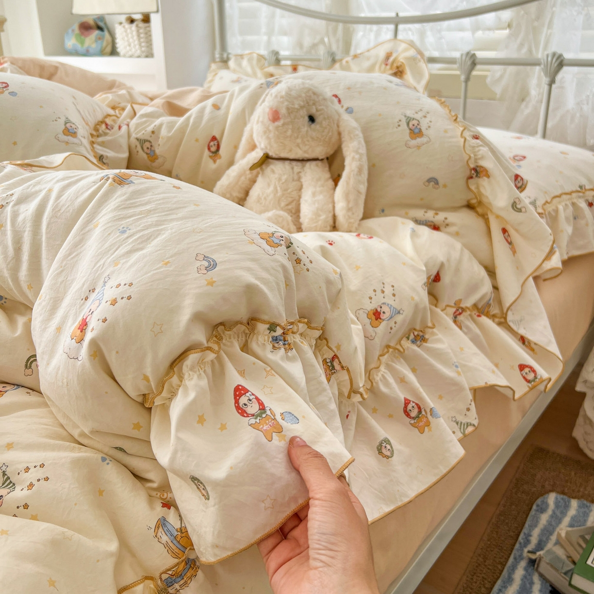 91家纺网 家纺一手货源 找家纺 睡美美家纺 2026新款水洗云朵棉亲肤花边款四件套 星星人