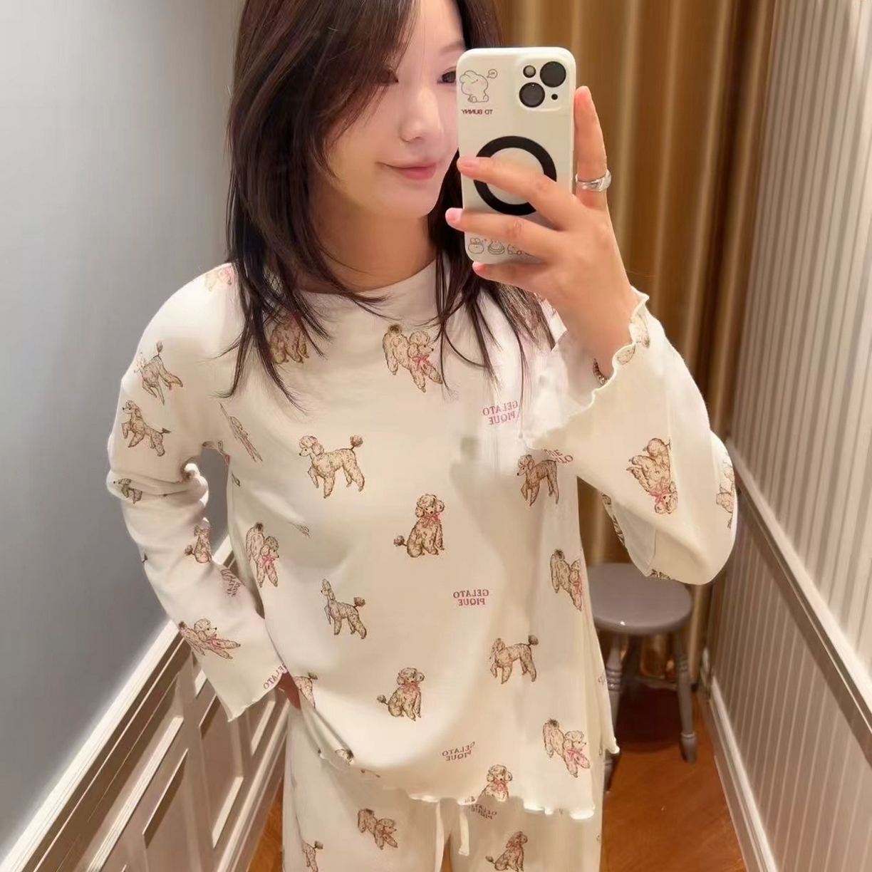 91家纺网 家纺一手货源 找家纺 妍景家居生活馆 2026新款混纺-满印贵宾犬套装 米白色