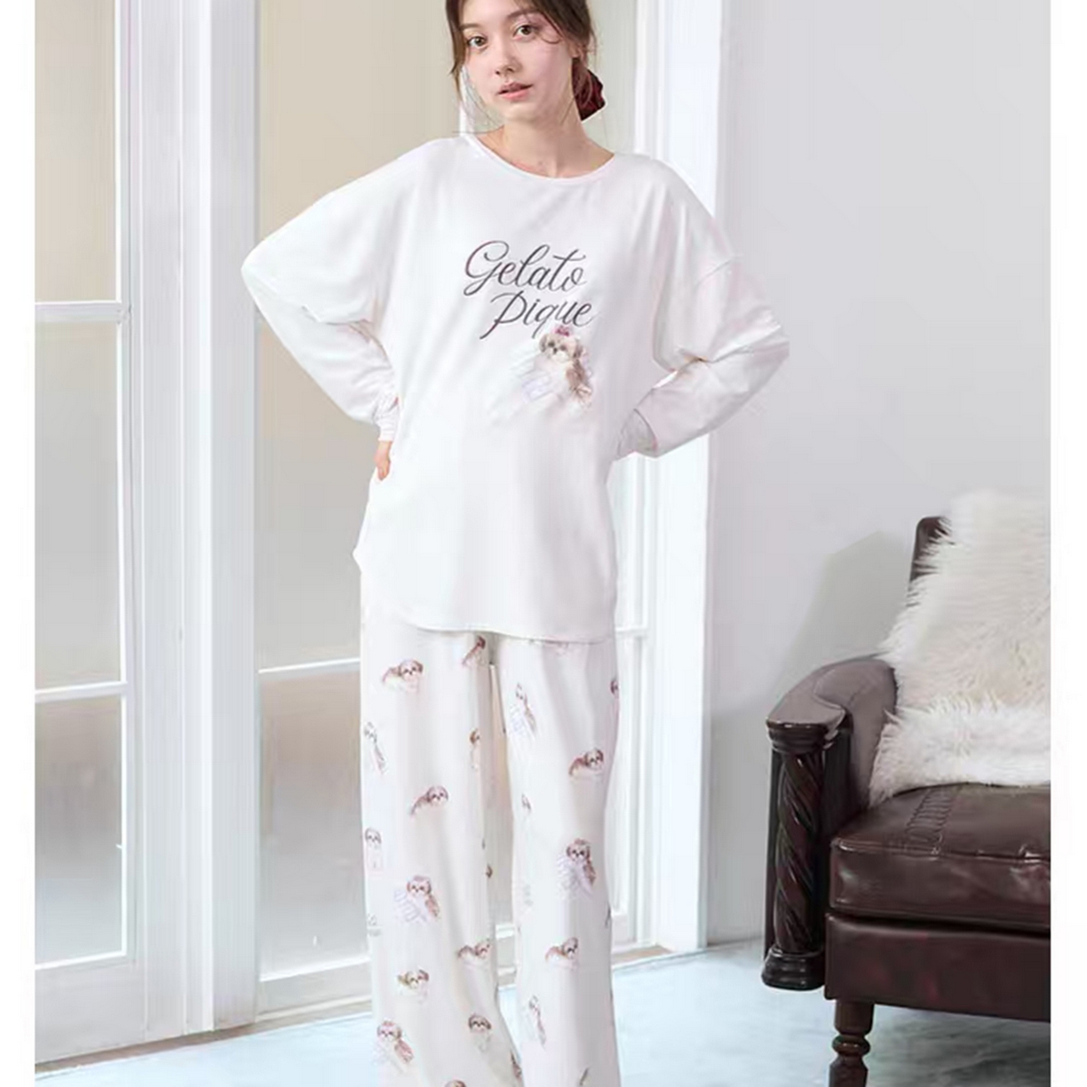 91家纺网 家纺一手货源 找家纺 妍景家居生活馆 2026新款抱枕西施小狗套装 白色