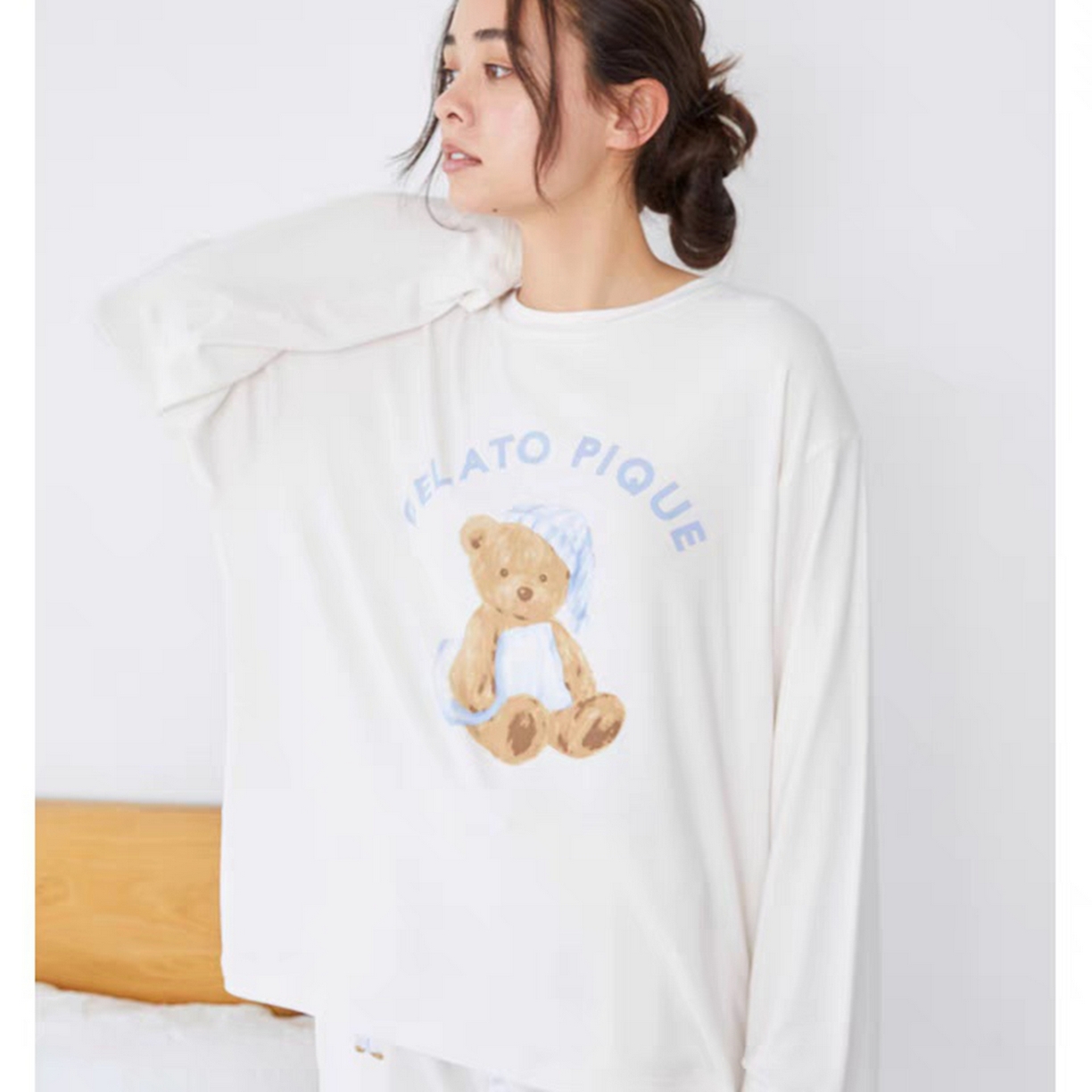 91家纺网 家纺一手货源 找家纺 妍景家居生活馆 2026新款抱枕带帽小熊套装 米白色