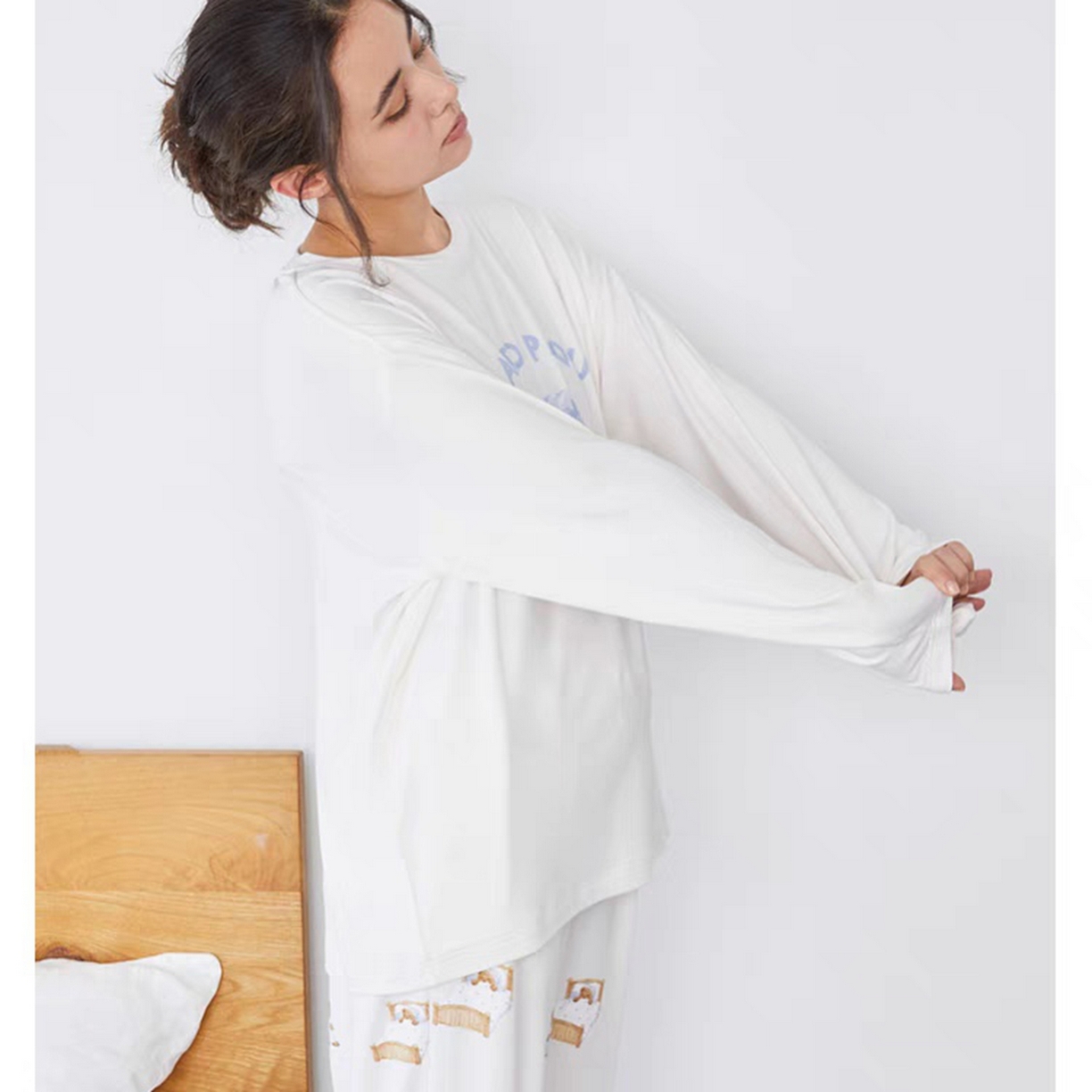 91家纺网 家纺一手货源 找家纺 （总）妍景家居生活馆 2026新款抱枕带帽小熊套装