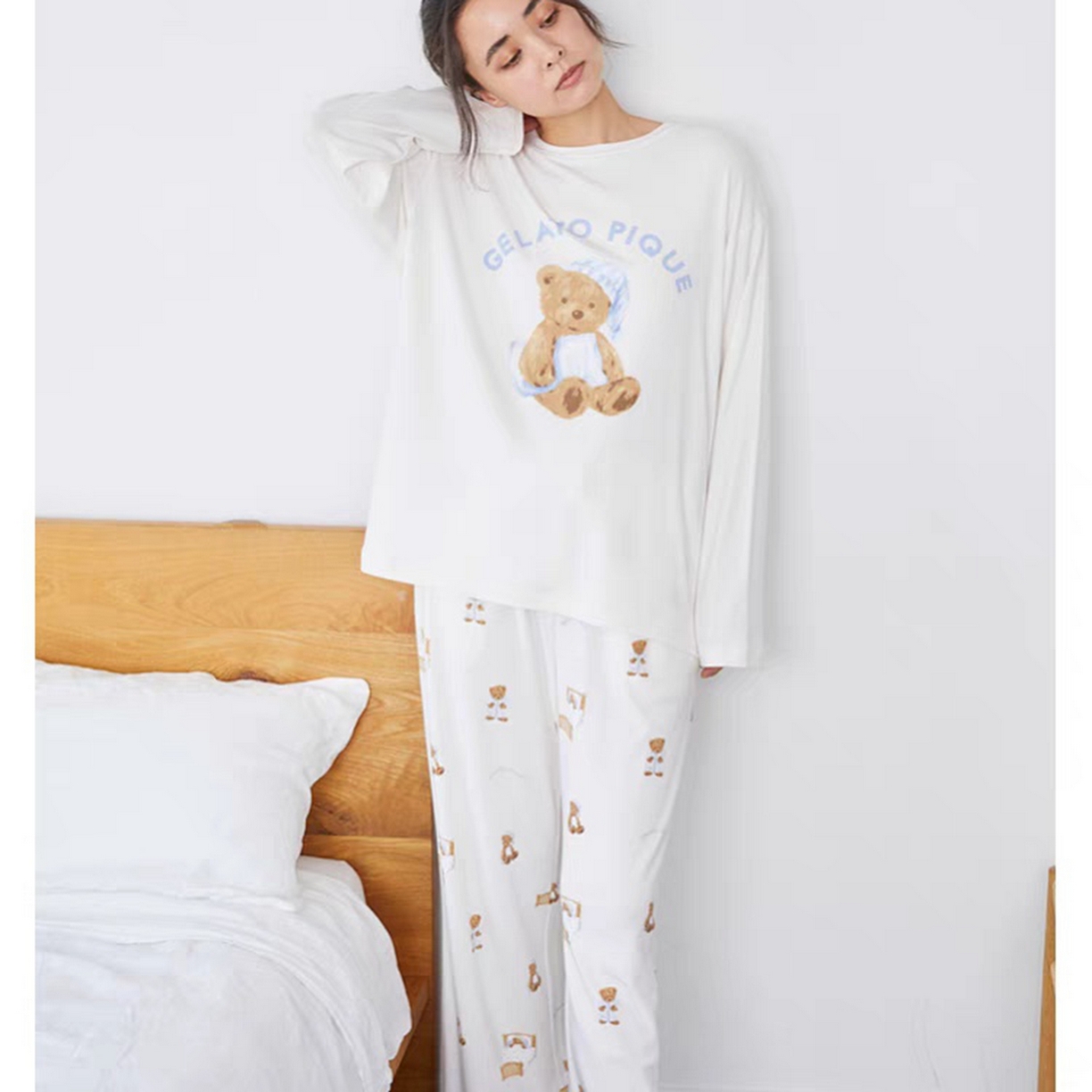 91家纺网 家纺一手货源 找家纺 （总）妍景家居生活馆 2026新款抱枕带帽小熊套装