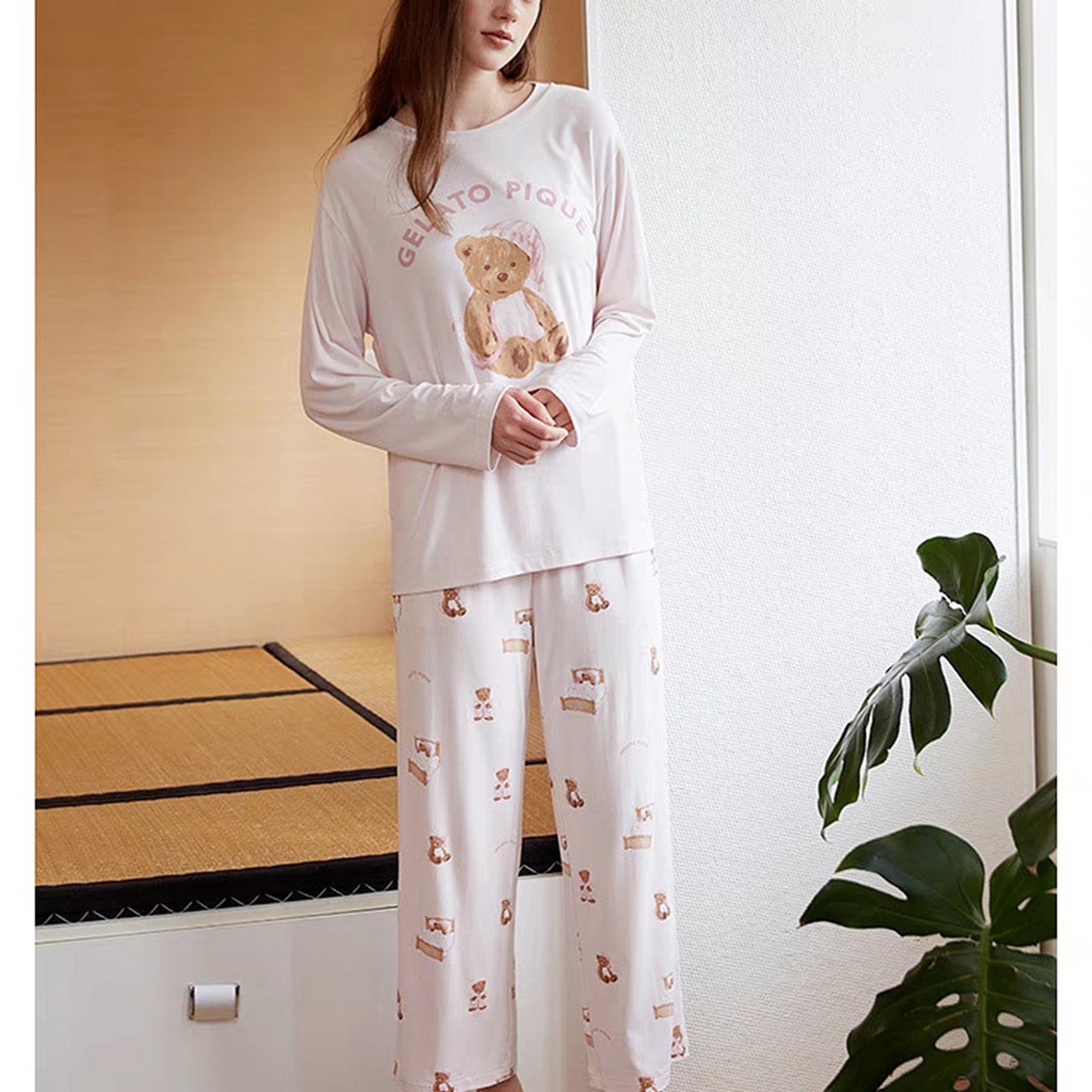 91家纺网 家纺一手货源 找家纺 妍景家居生活馆 2026新款抱枕带帽小熊套装 粉色