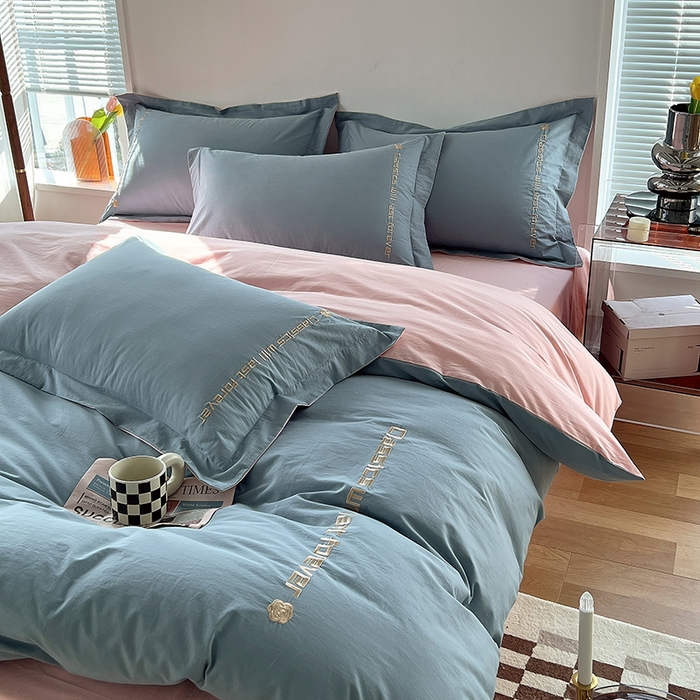 91家纺网 家纺一手货源 找家纺 拼社家纺 2026新款A类色织全棉水洗棉四件套纯棉四件套刺绣床上用品-漫系列 繁星蓝+玫瑰粉