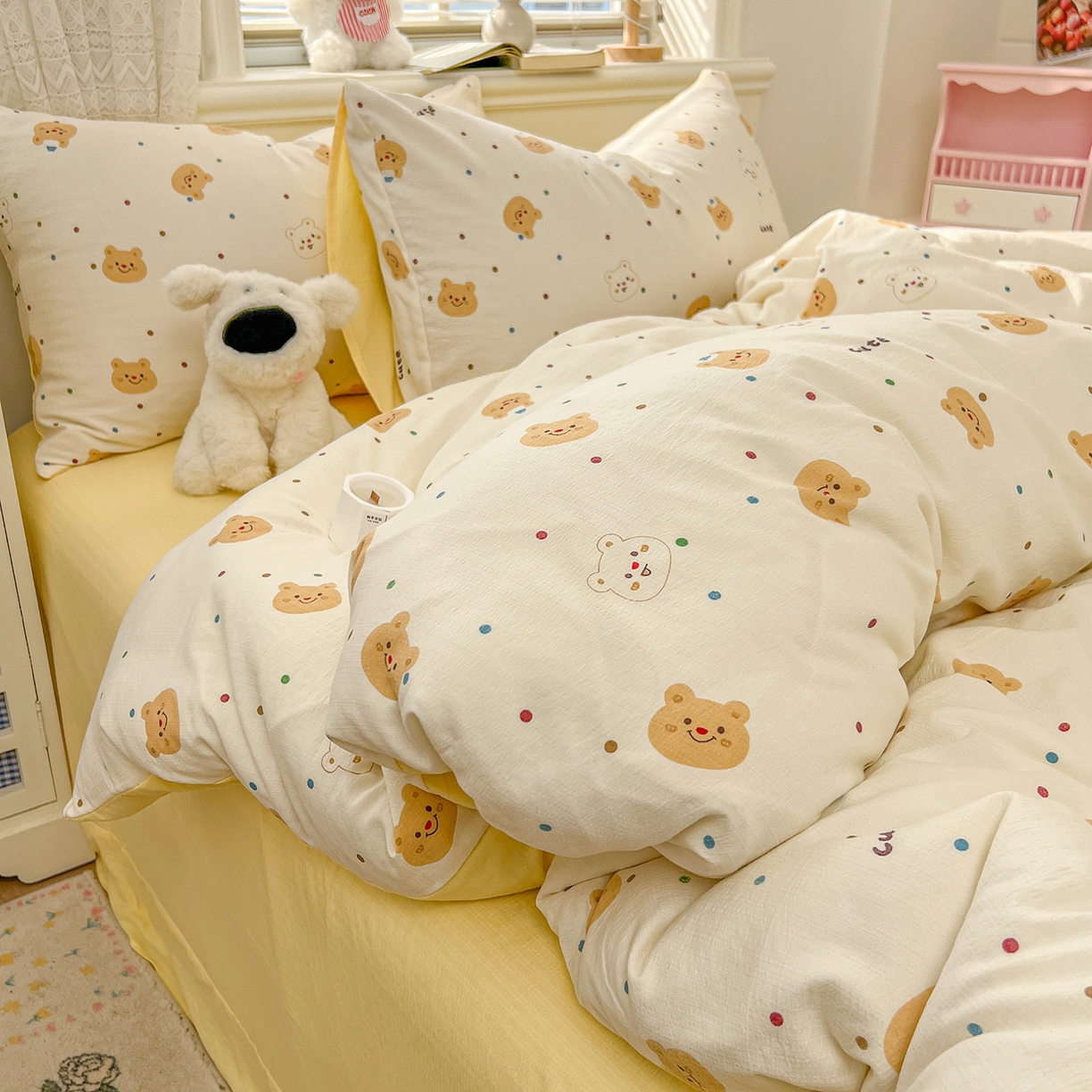 91家纺网 家纺一手货源 找家纺 金梦拉家纺 2026春夏新款云感双层纱皱皱纱系列四件套 波点熊