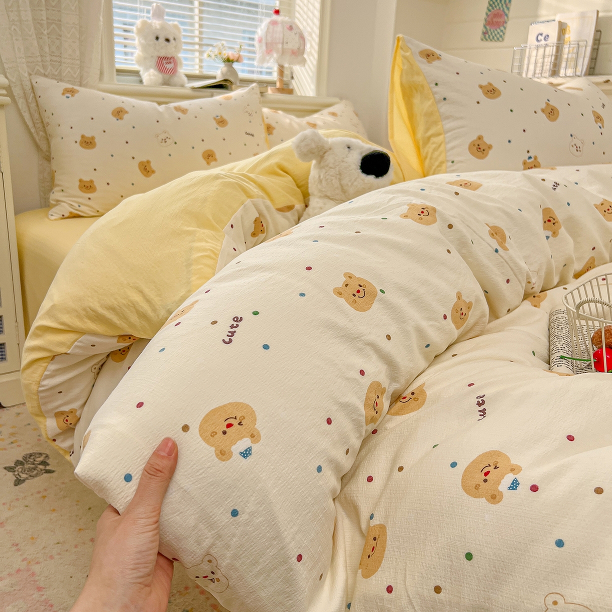 91家纺网 家纺一手货源 找家纺 金梦拉家纺 2026春夏新款云感双层纱皱皱纱系列四件套 波点熊