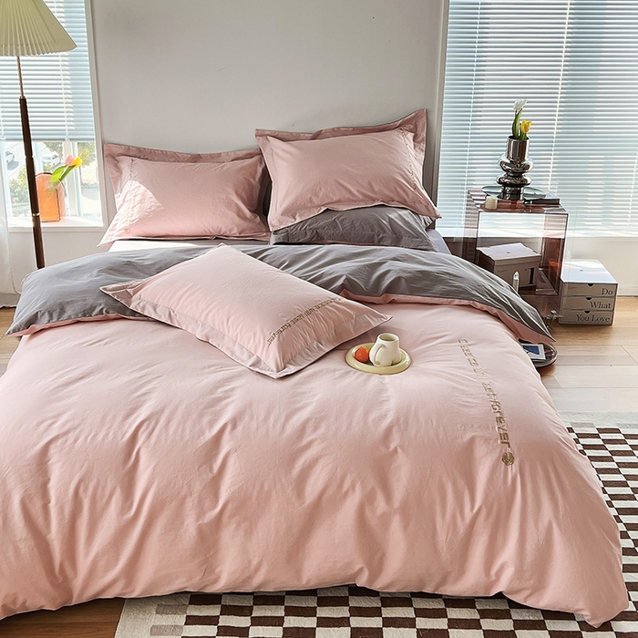 91家纺网 家纺一手货源 找家纺 拼社家纺 2026新款A类色织全棉水洗棉四件套纯棉四件套刺绣床上用品-漫系列 蜜粉+雅灰