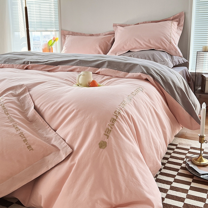 91家纺网 家纺一手货源 找家纺 拼社家纺 2026新款A类色织全棉水洗棉四件套纯棉四件套刺绣床上用品-漫系列 蜜粉+雅灰