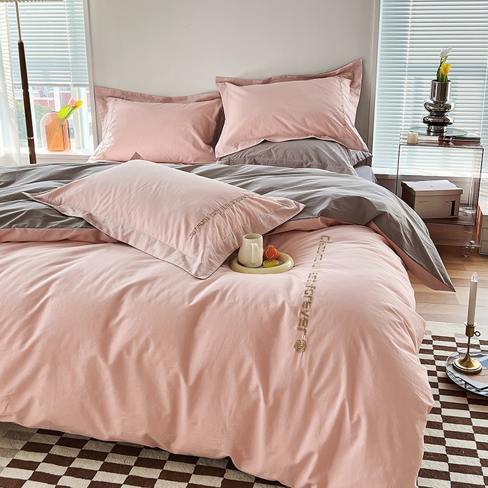 91家纺网 家纺一手货源 找家纺 拼社家纺 2026新款A类色织全棉水洗棉四件套纯棉四件套刺绣床上用品-漫系列 蜜粉+雅灰