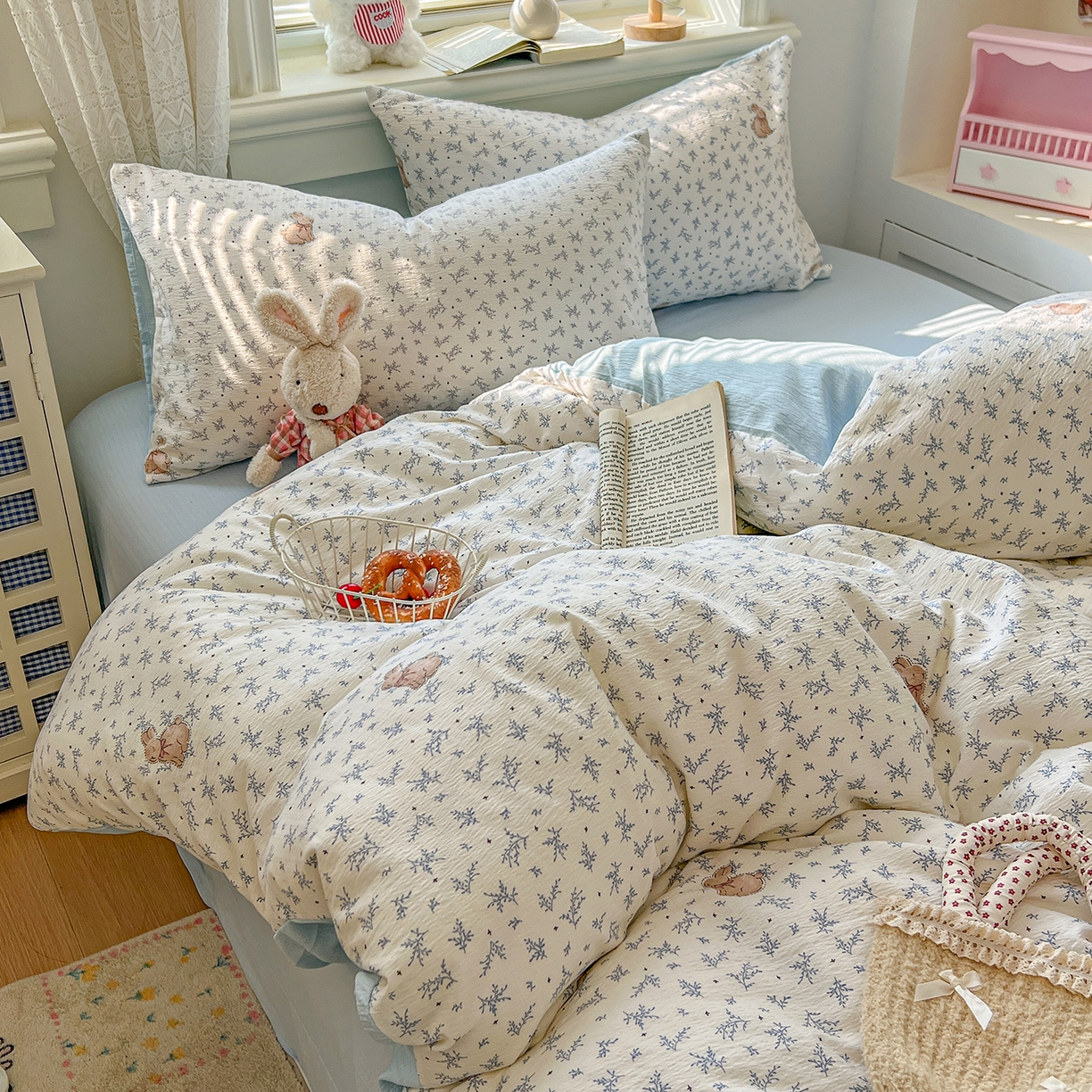 91家纺网 家纺一手货源 找家纺 金梦拉家纺 2026春夏新款云感双层纱皱皱纱系列四件套 丛林兔