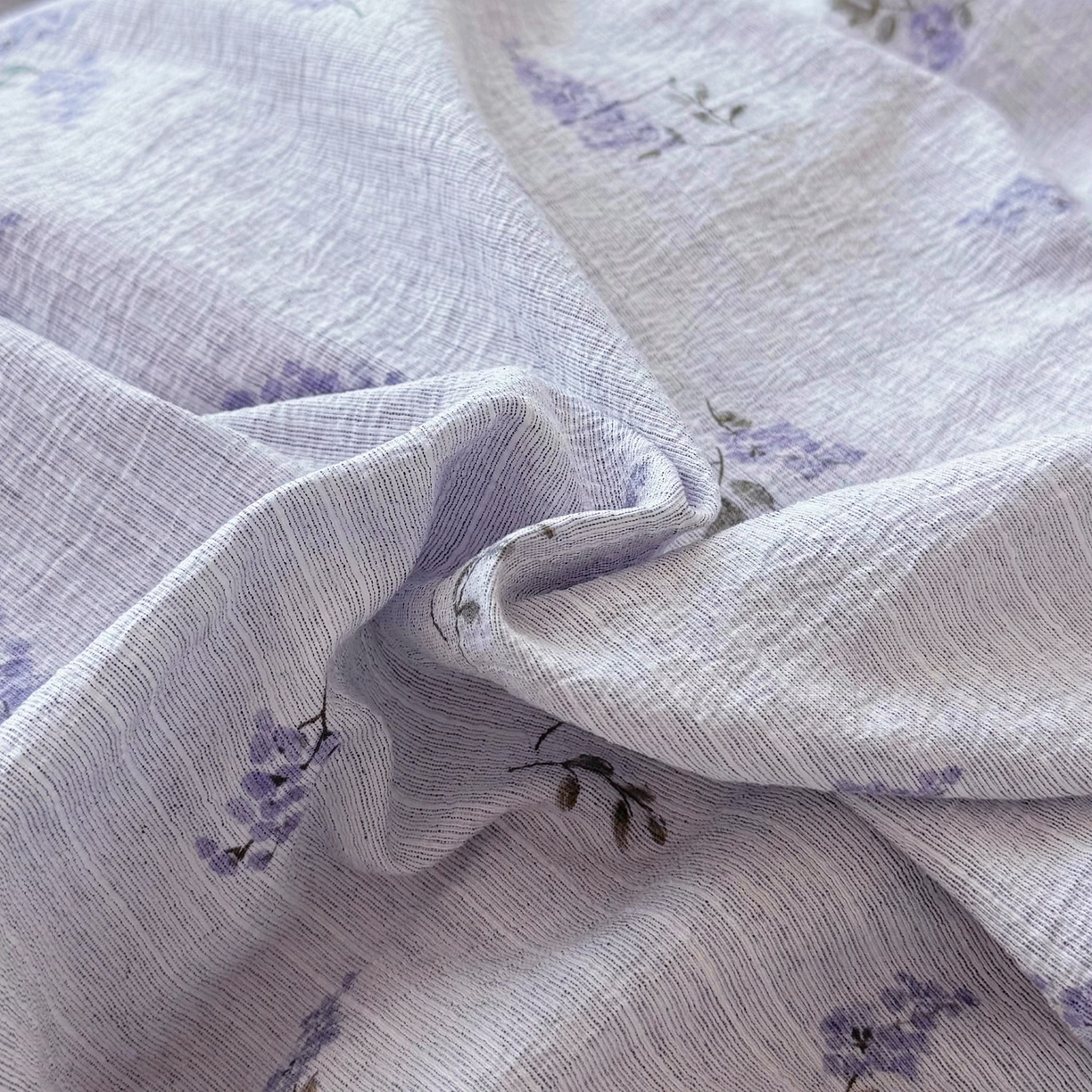 91家纺网 家纺一手货源 找家纺 赛丽雅 2026春夏新款色织提花麻法式花边款四件套 微风知晓