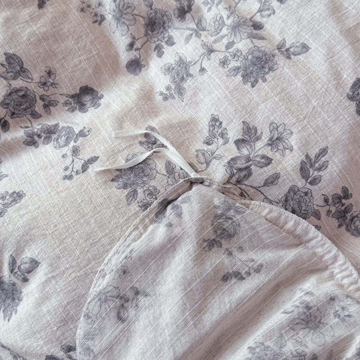 91家纺网 家纺一手货源 找家纺 赛丽雅 2026春夏新款色织提花麻法式花边款四件套 漫天春光